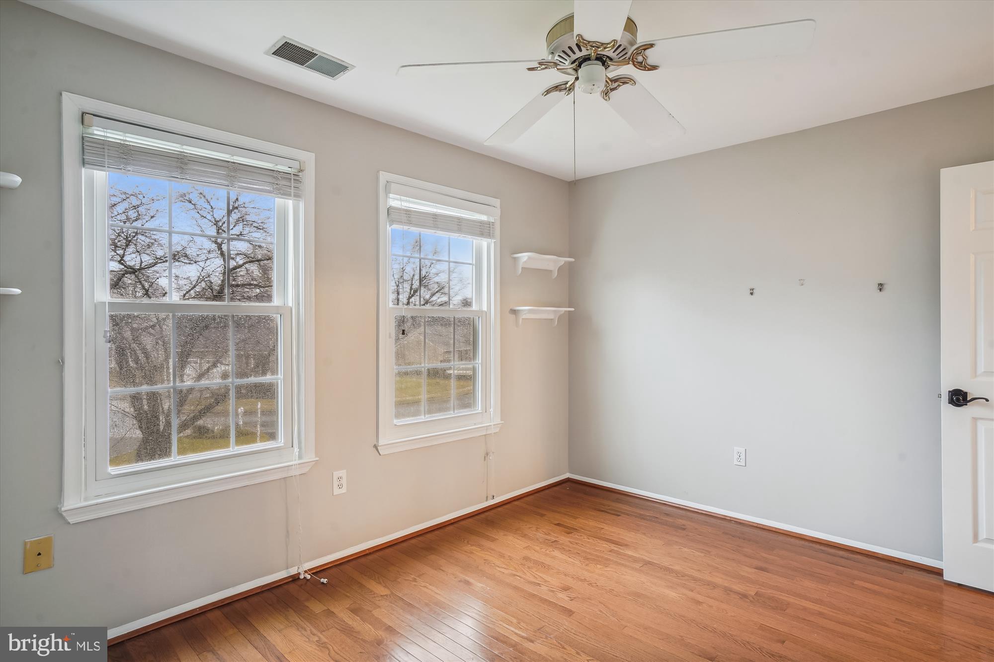 FLOWER HILL - Residential