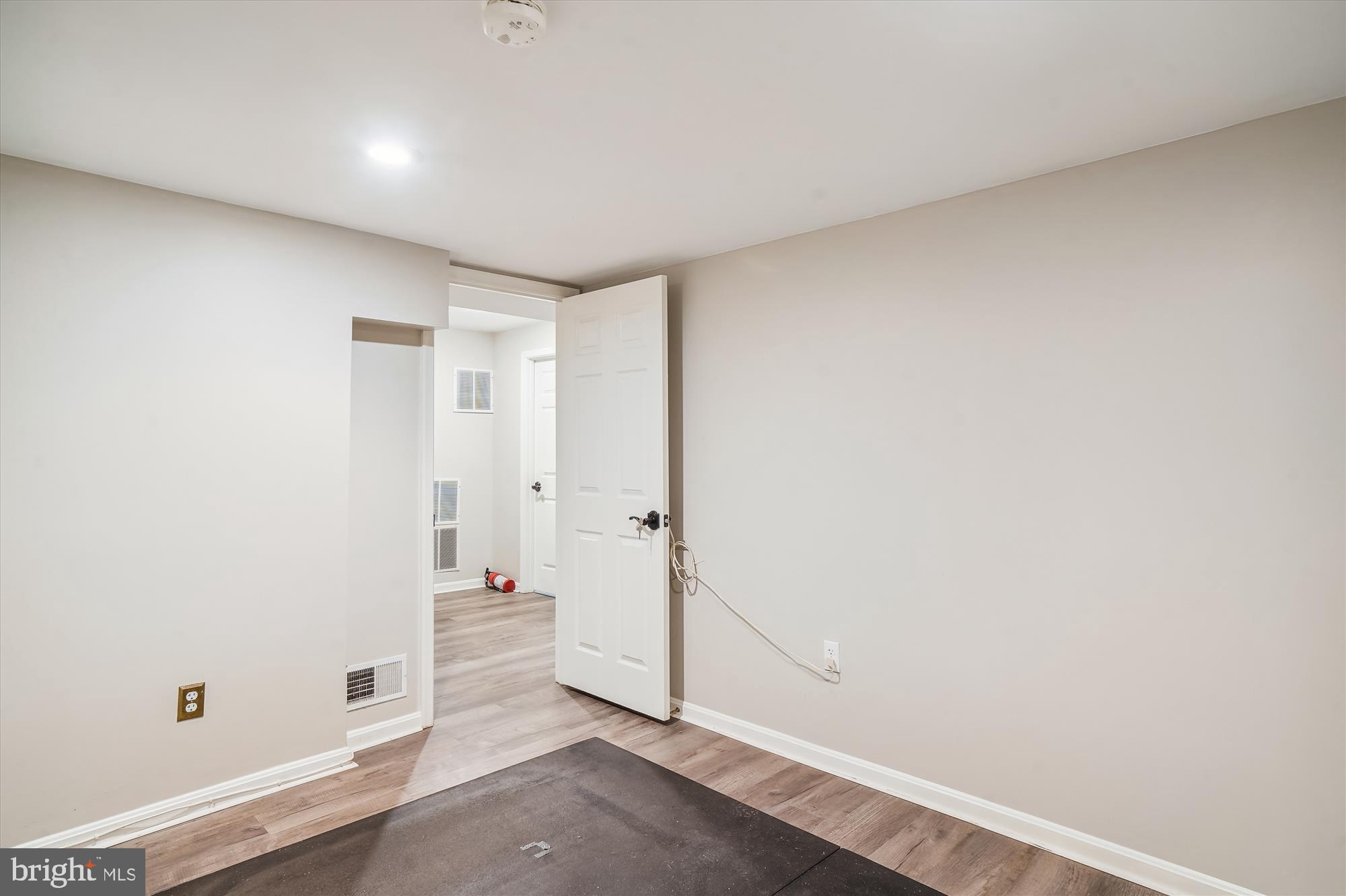 FLOWER HILL - Residential