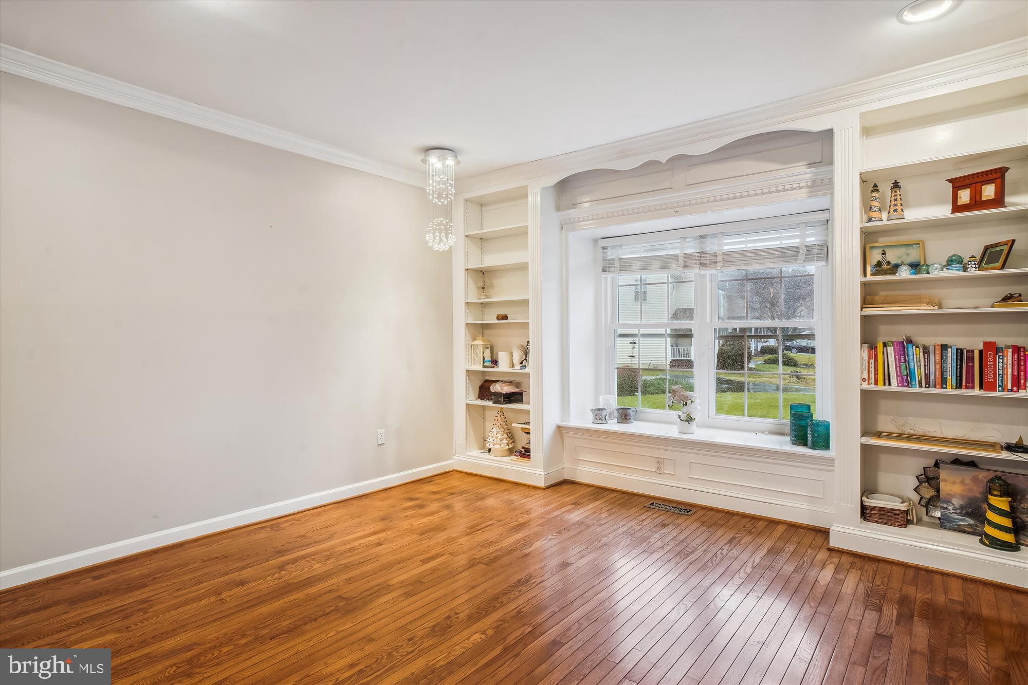 FLOWER HILL - Residential