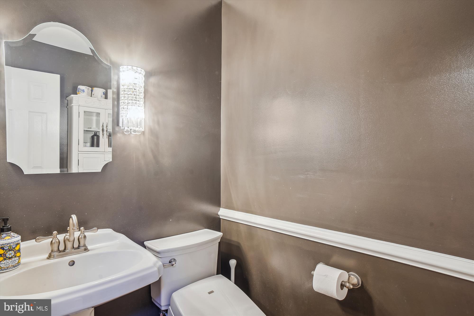 FLOWER HILL - Residential