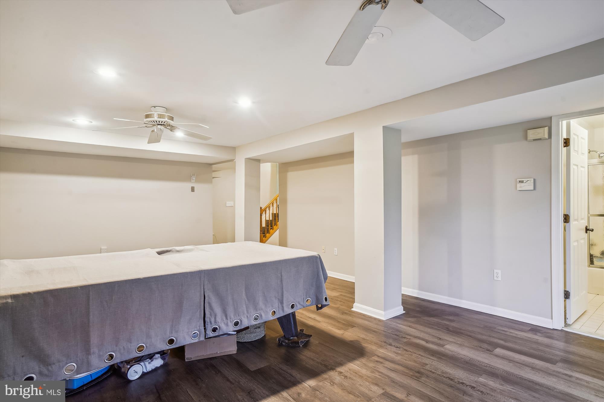 FLOWER HILL - Residential