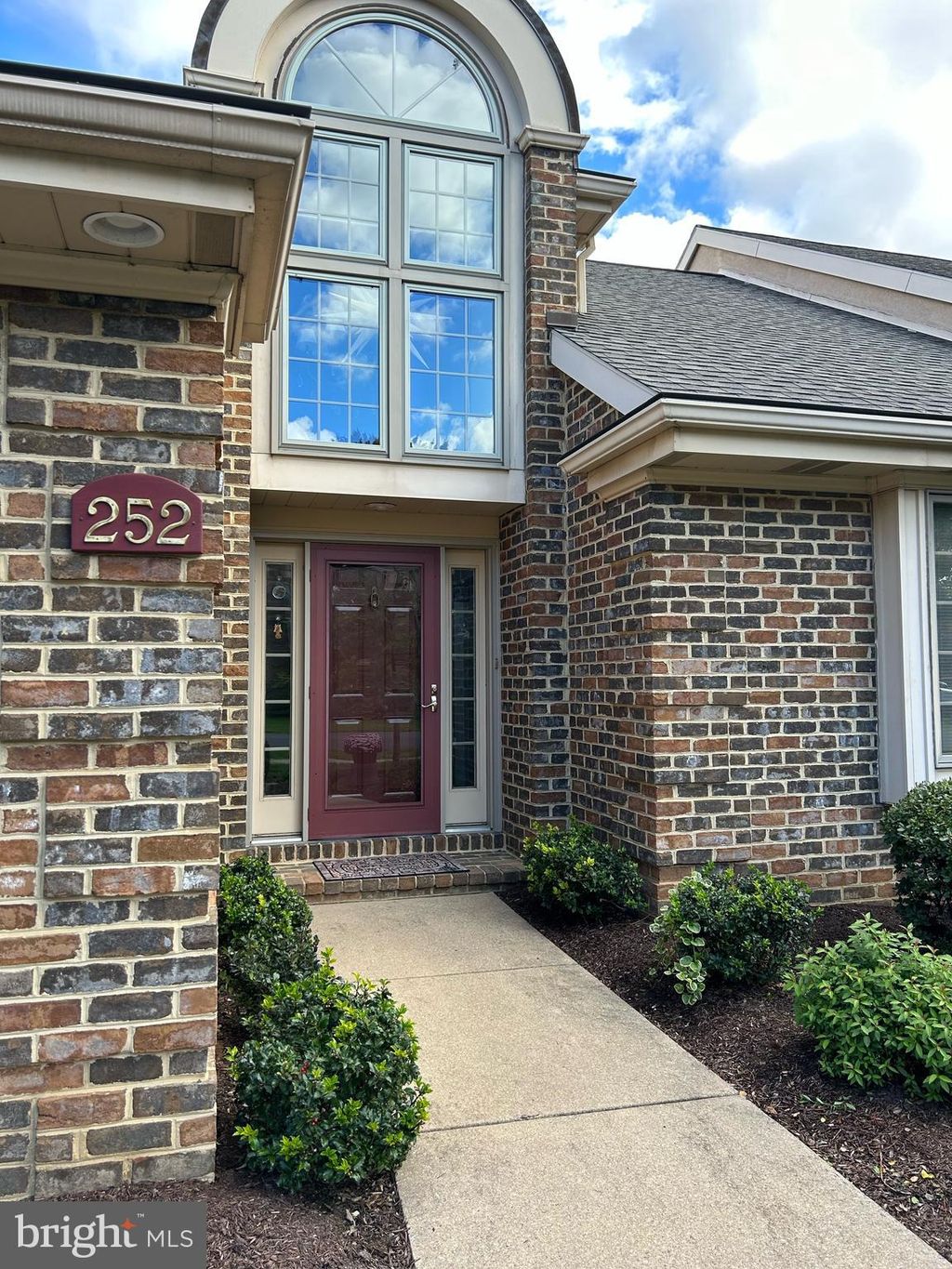 Photo of 252 Willow Valley Drive #Q, Lancaster, PA 17602 (MLS # PALA2045182)