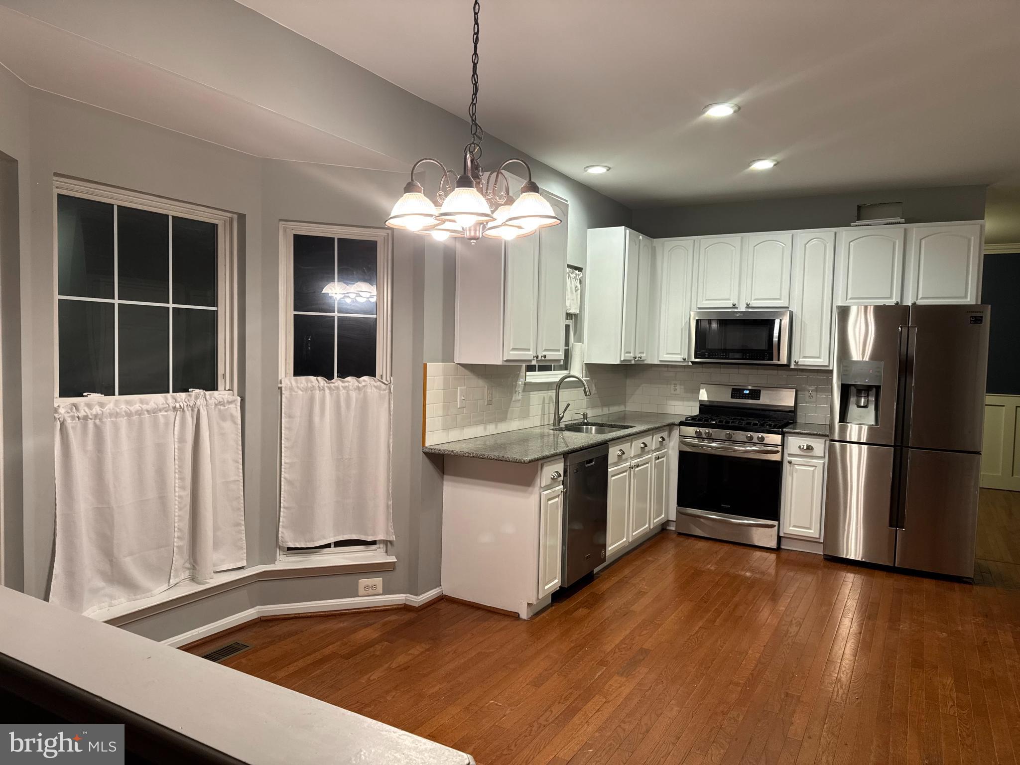 GREENHILL CROSSING - Residential