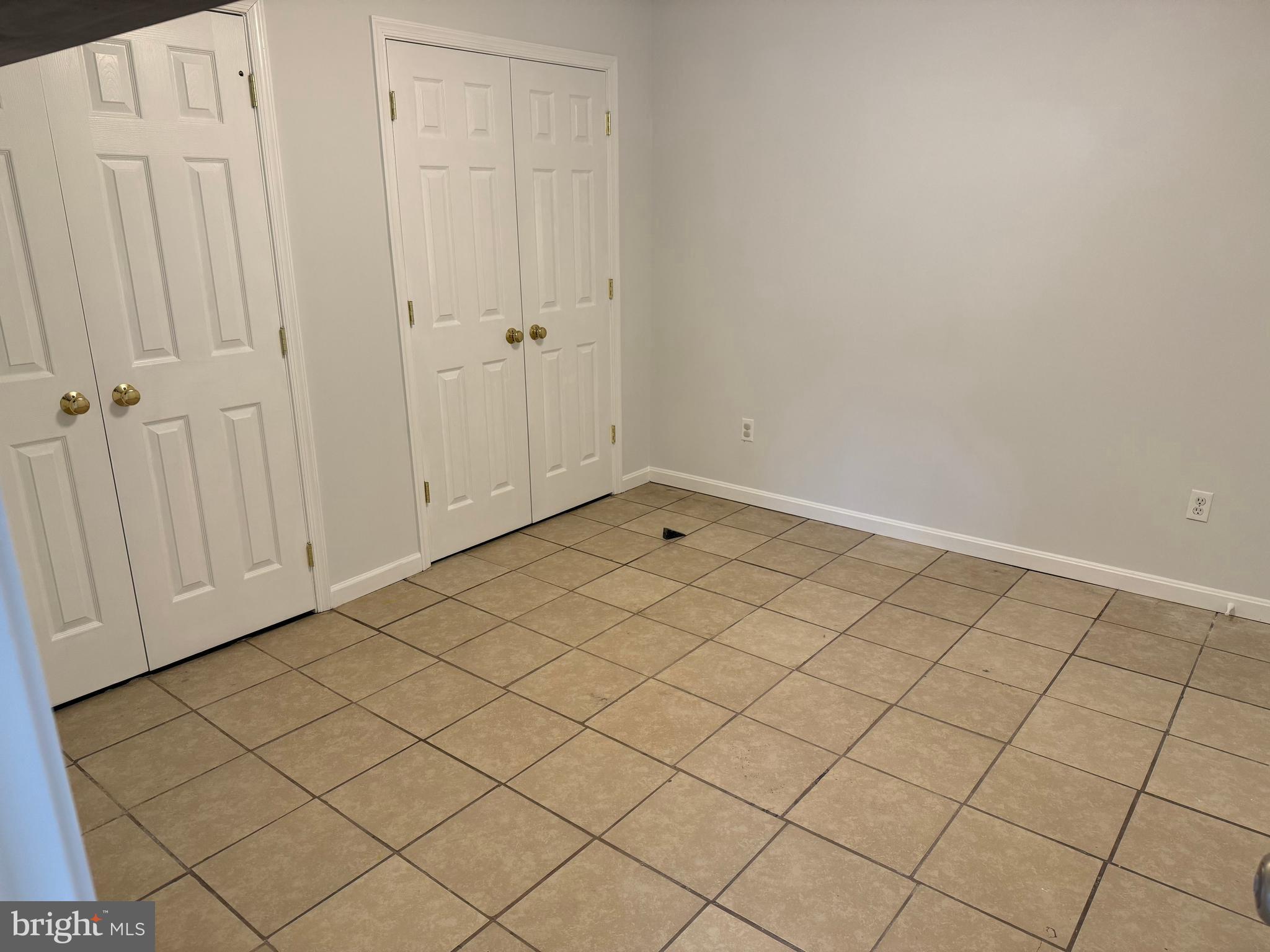 GREENHILL CROSSING - Residential