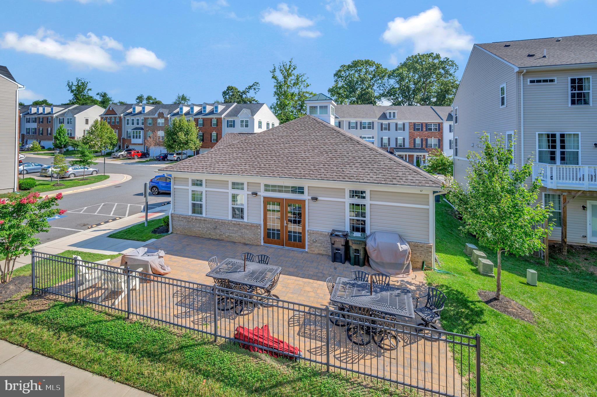 FEATHERSTONE STATION CONDOMINIUMS - Residential