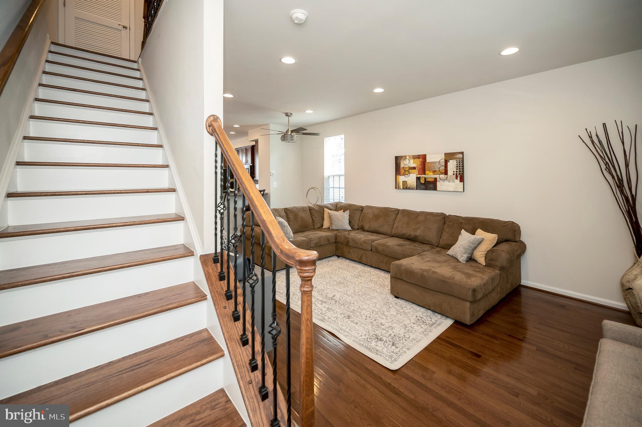 FEATHERSTONE STATION CONDOMINIUMS - Residential