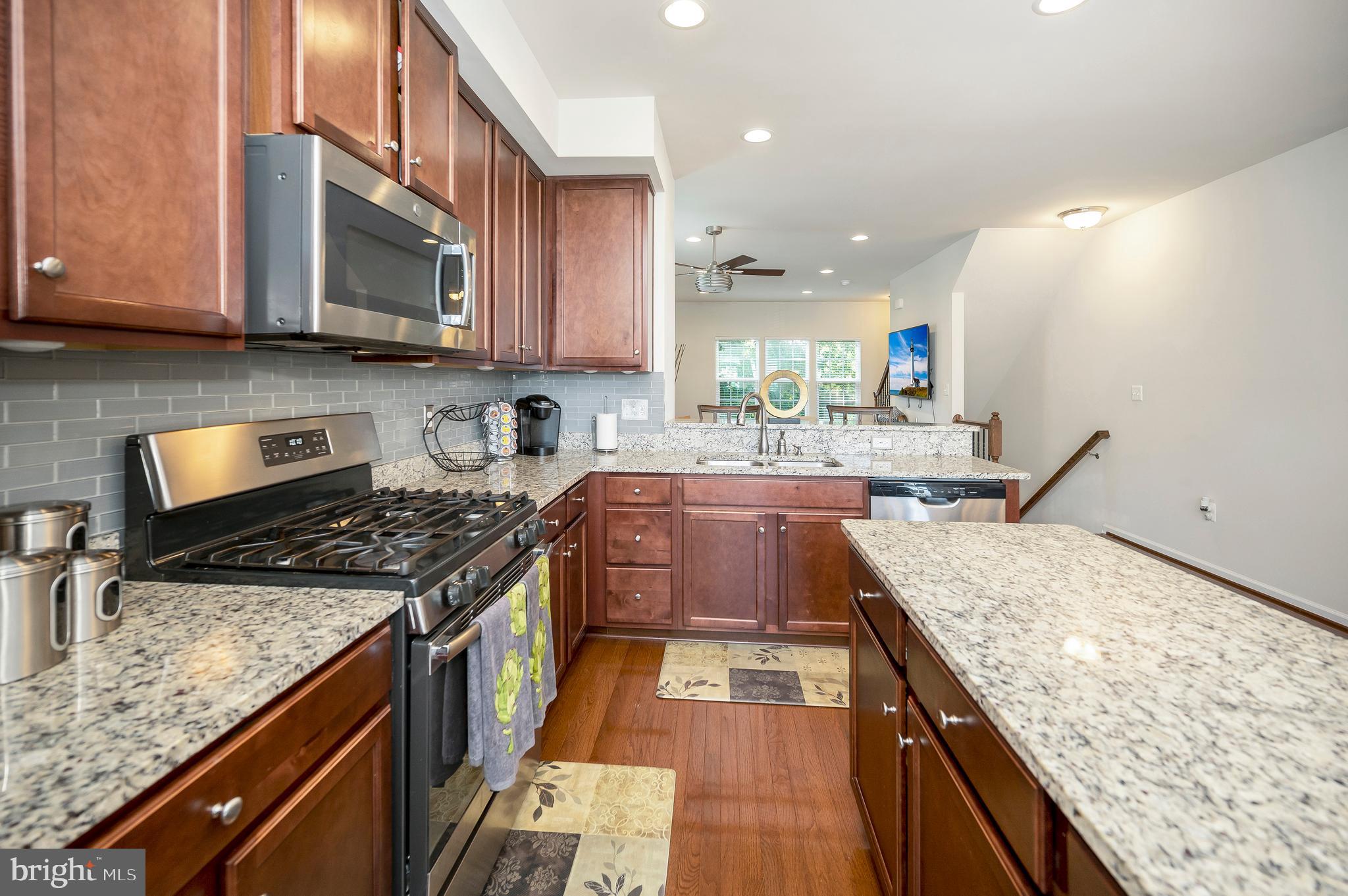 FEATHERSTONE STATION CONDOMINIUMS - Residential