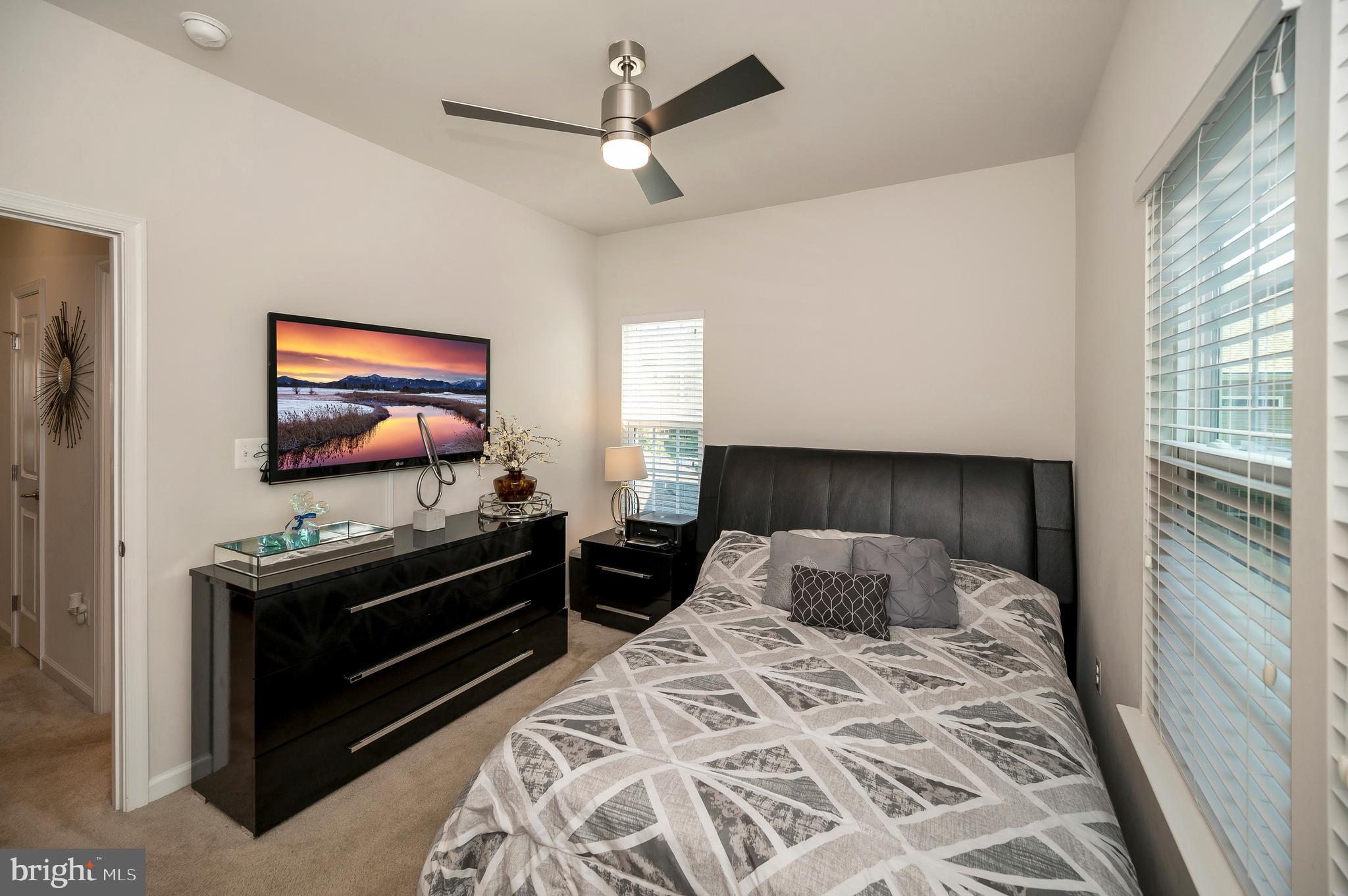 FEATHERSTONE STATION CONDOMINIUMS - Residential