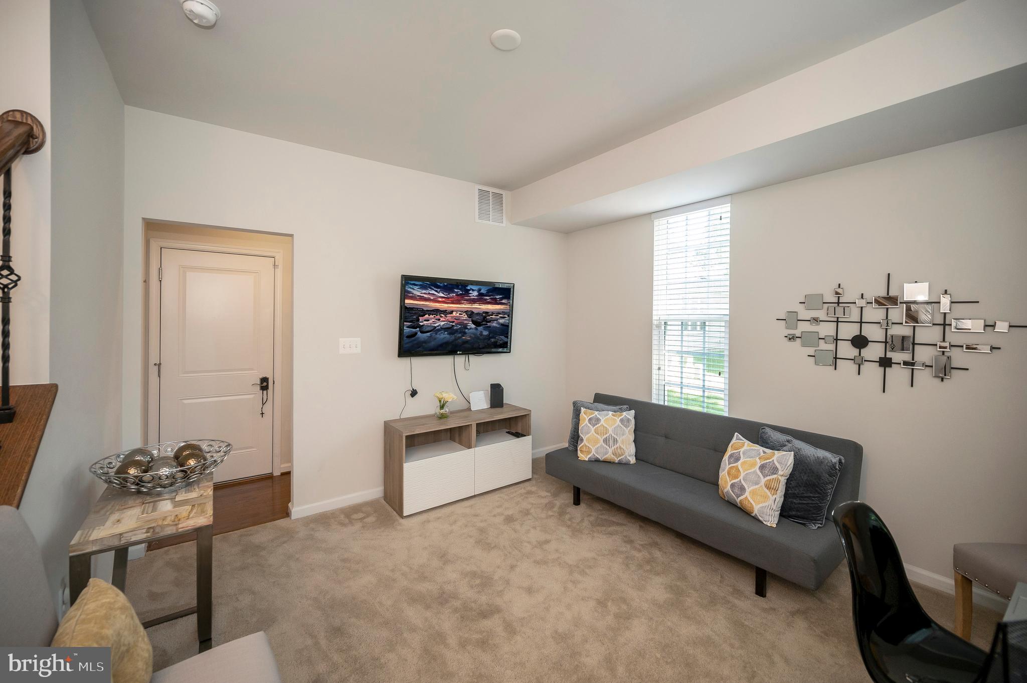 FEATHERSTONE STATION CONDOMINIUMS - Residential