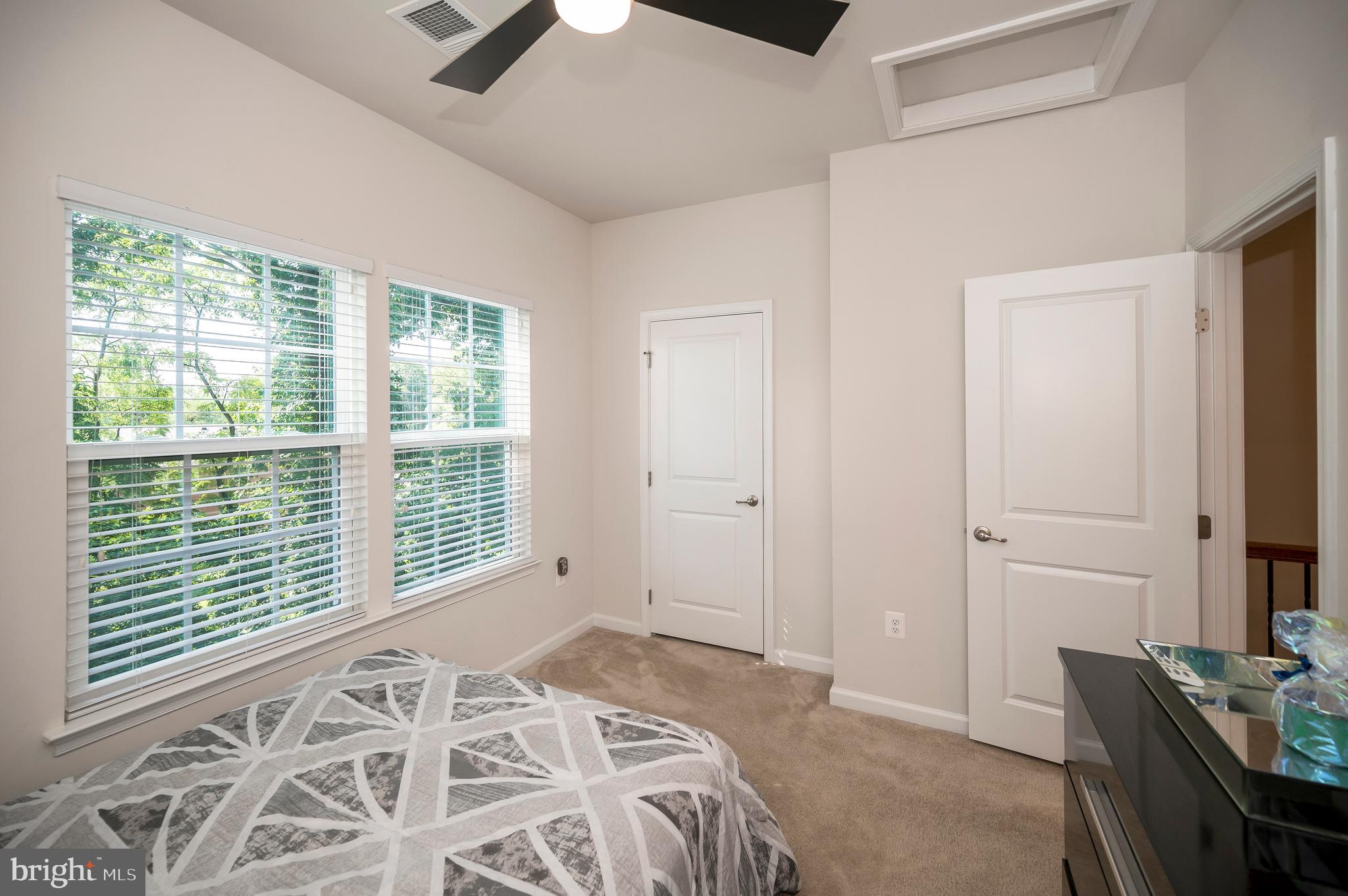 FEATHERSTONE STATION CONDOMINIUMS - Residential