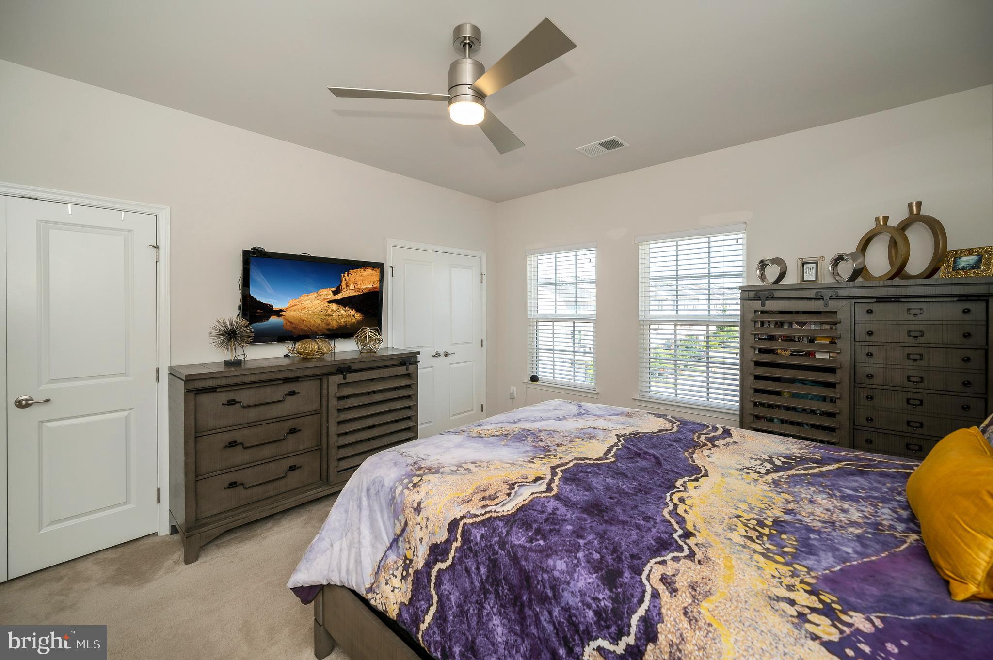 FEATHERSTONE STATION CONDOMINIUMS - Residential