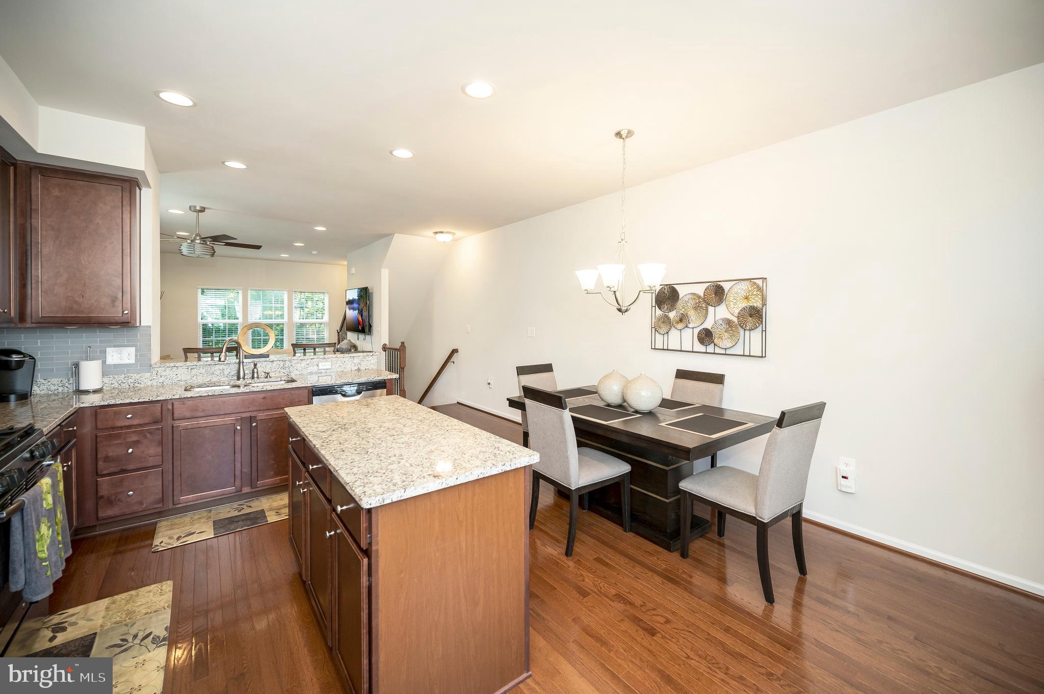 FEATHERSTONE STATION CONDOMINIUMS - Residential