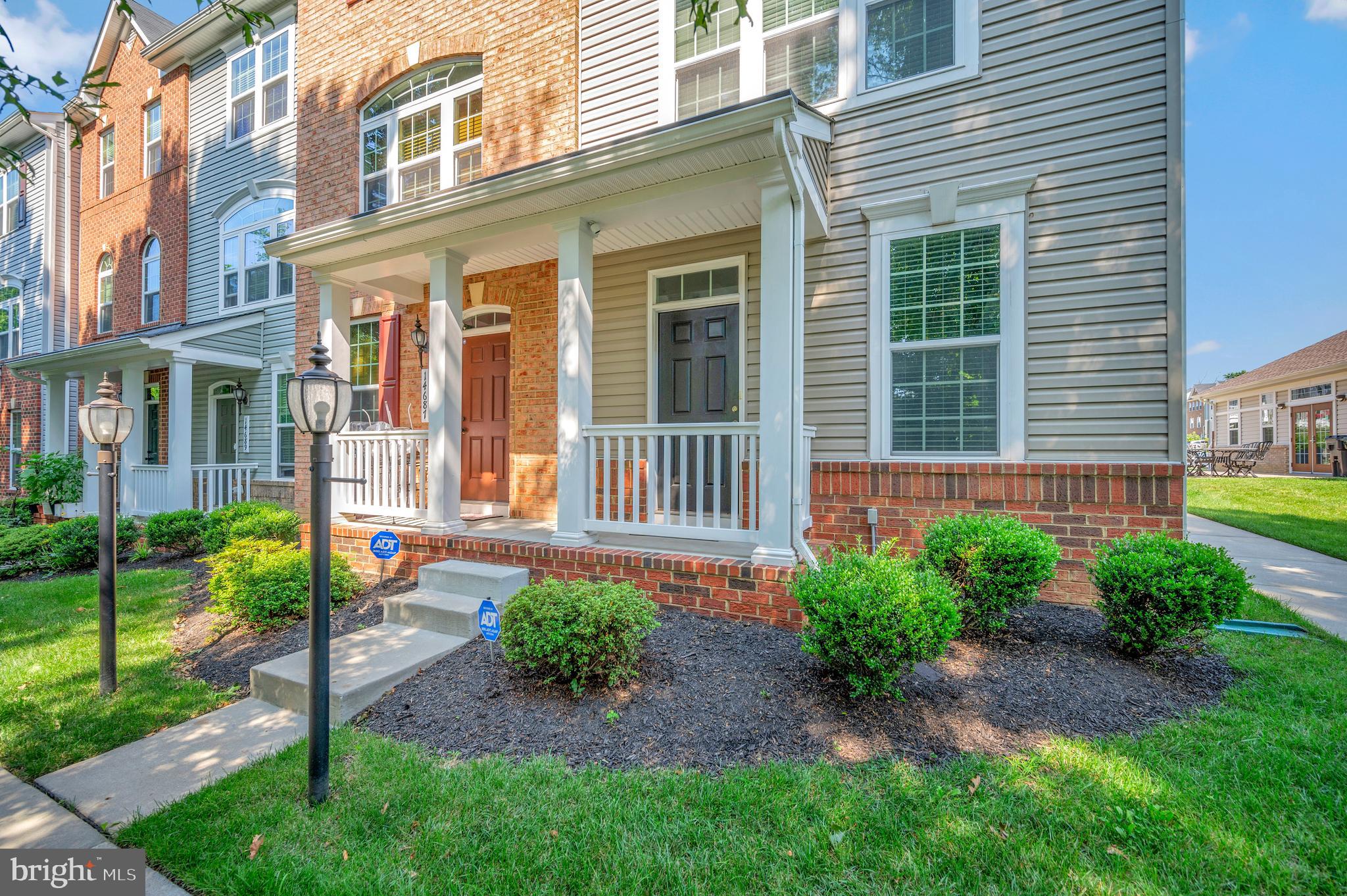 FEATHERSTONE STATION CONDOMINIUMS - Residential
