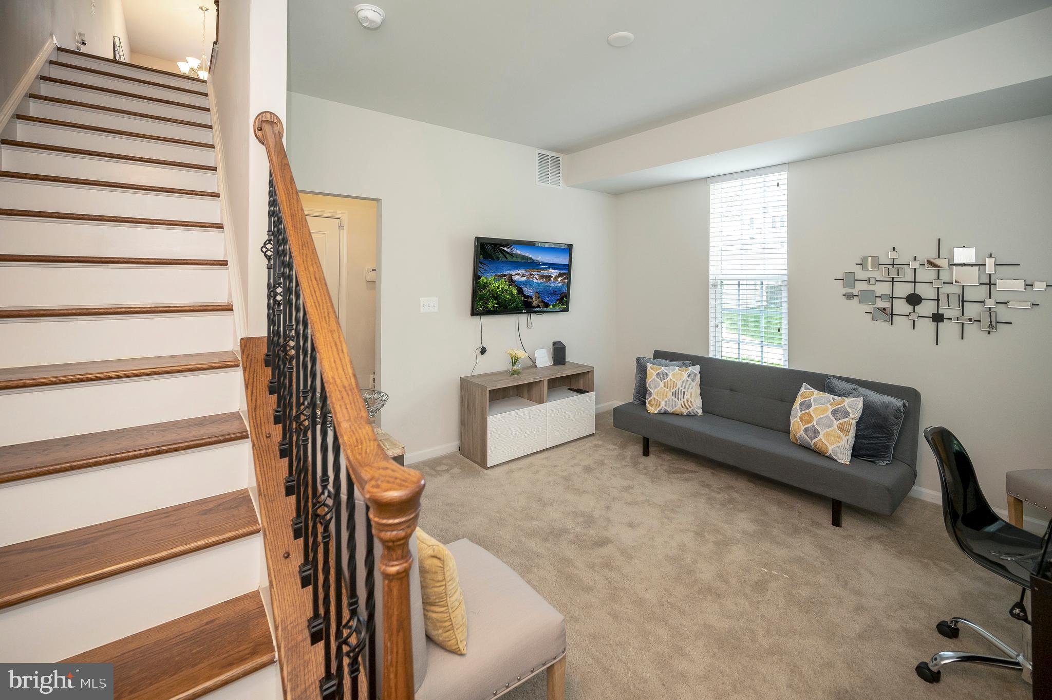 FEATHERSTONE STATION CONDOMINIUMS - Residential