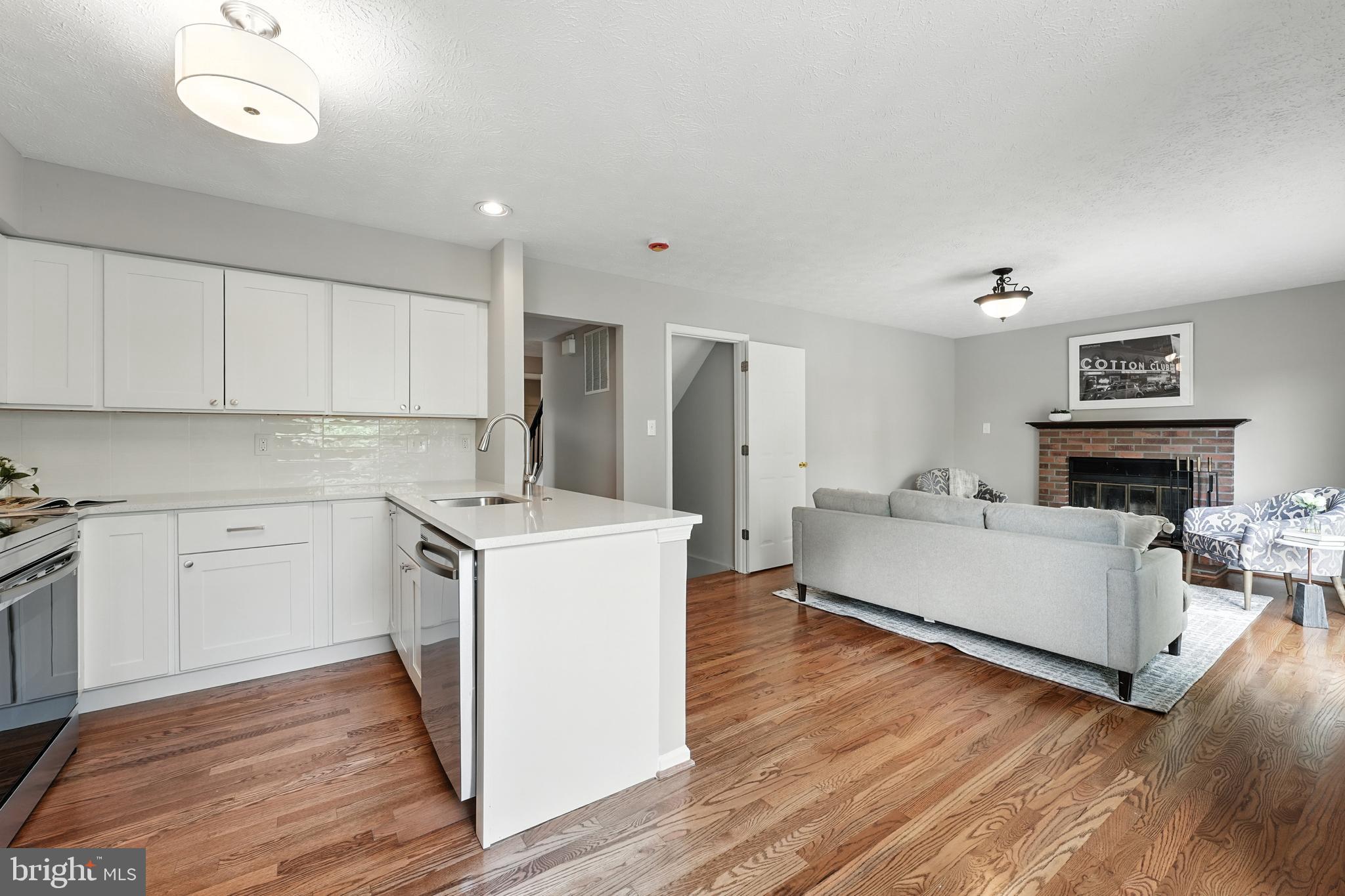 SADDLE CREEK - Residential