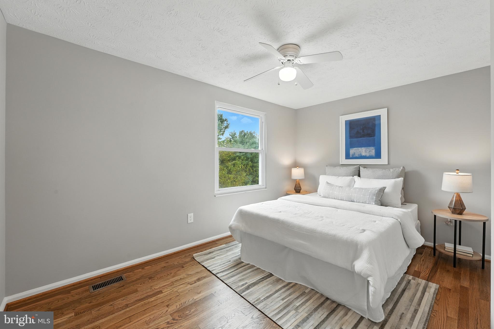 SADDLE CREEK - Residential