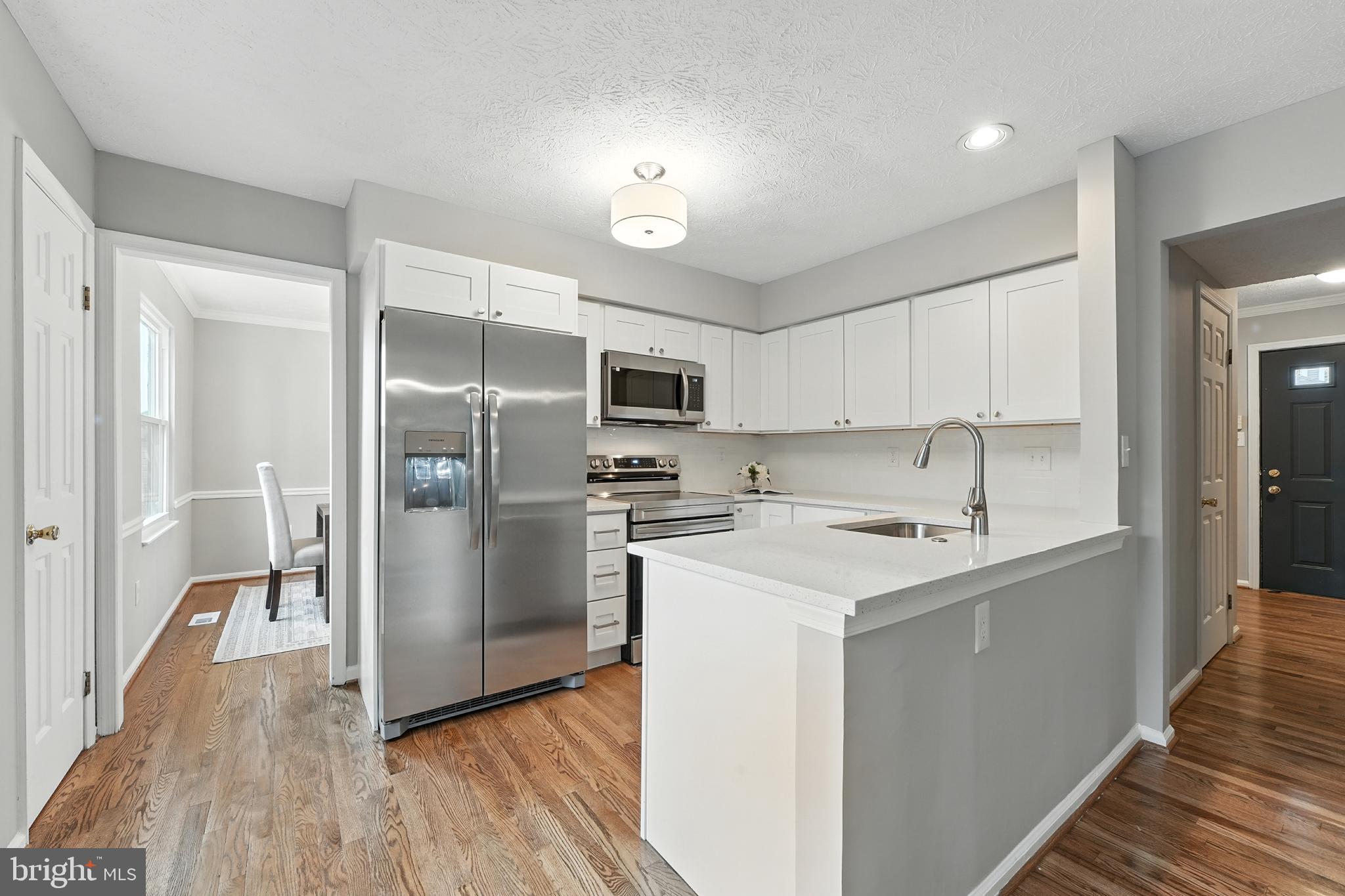 SADDLE CREEK - Residential