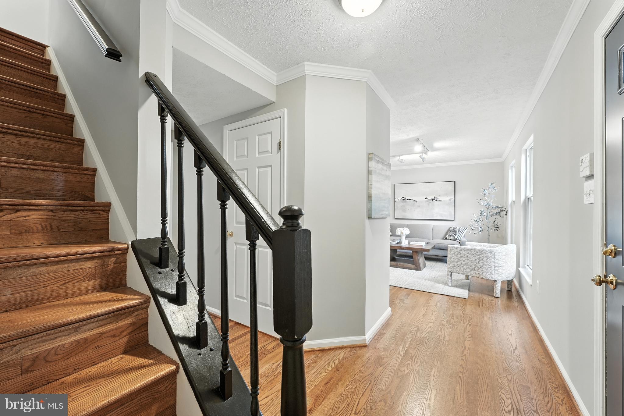 SADDLE CREEK - Residential