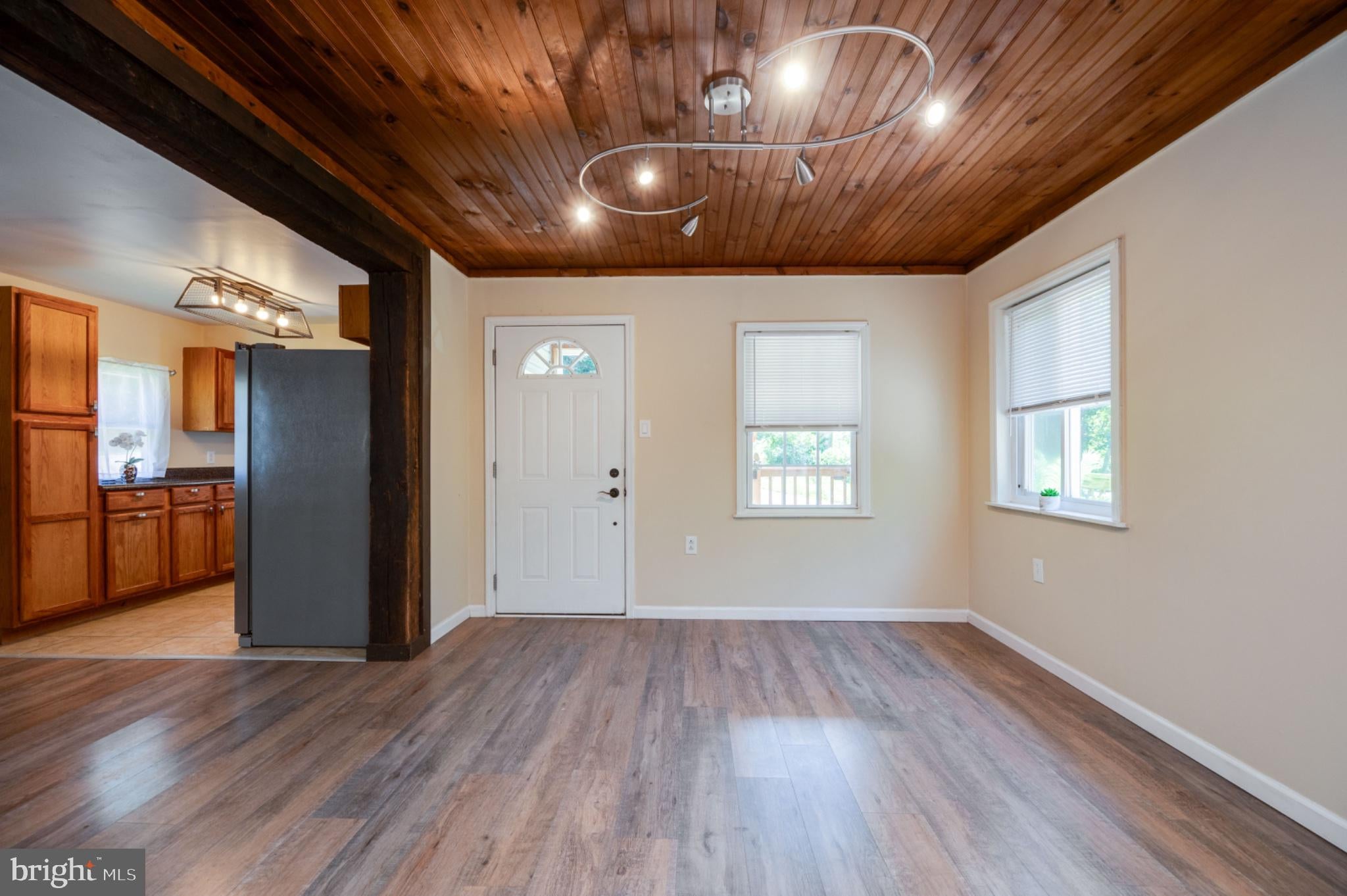 596 CHRISTMAN ROAD