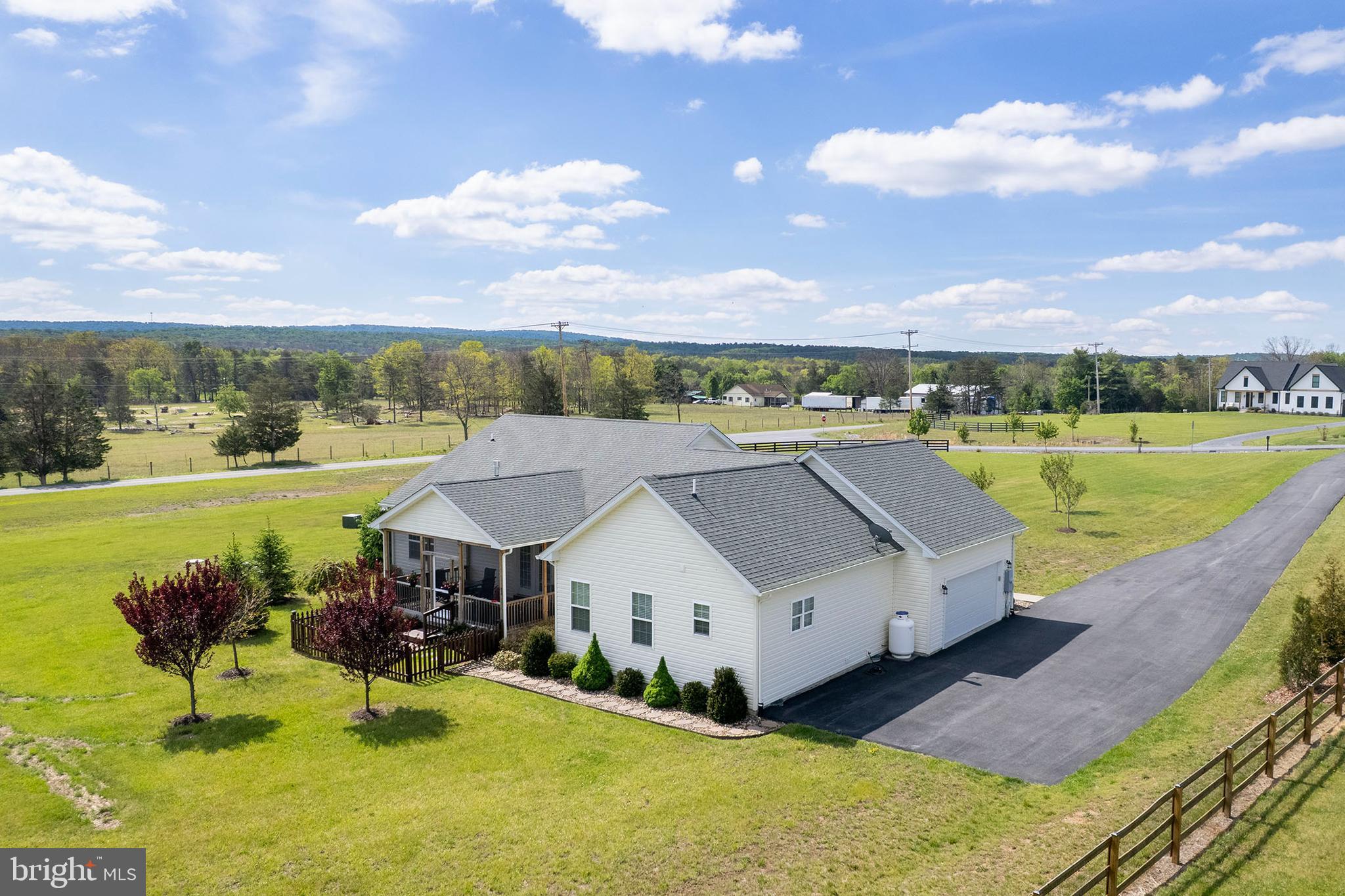 FLINT RIDGE - Residential