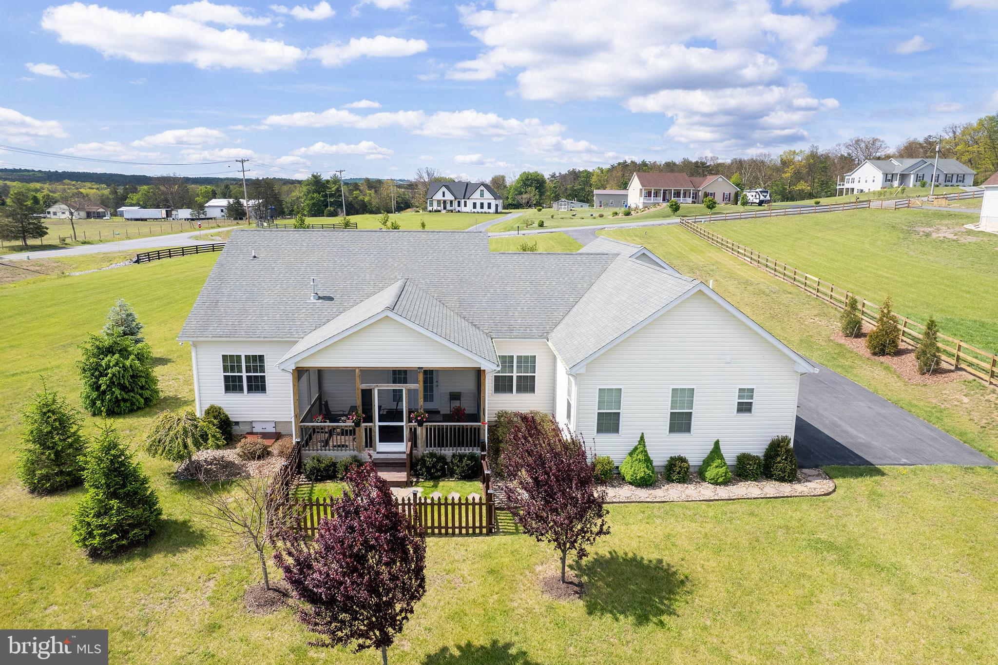 FLINT RIDGE - Residential
