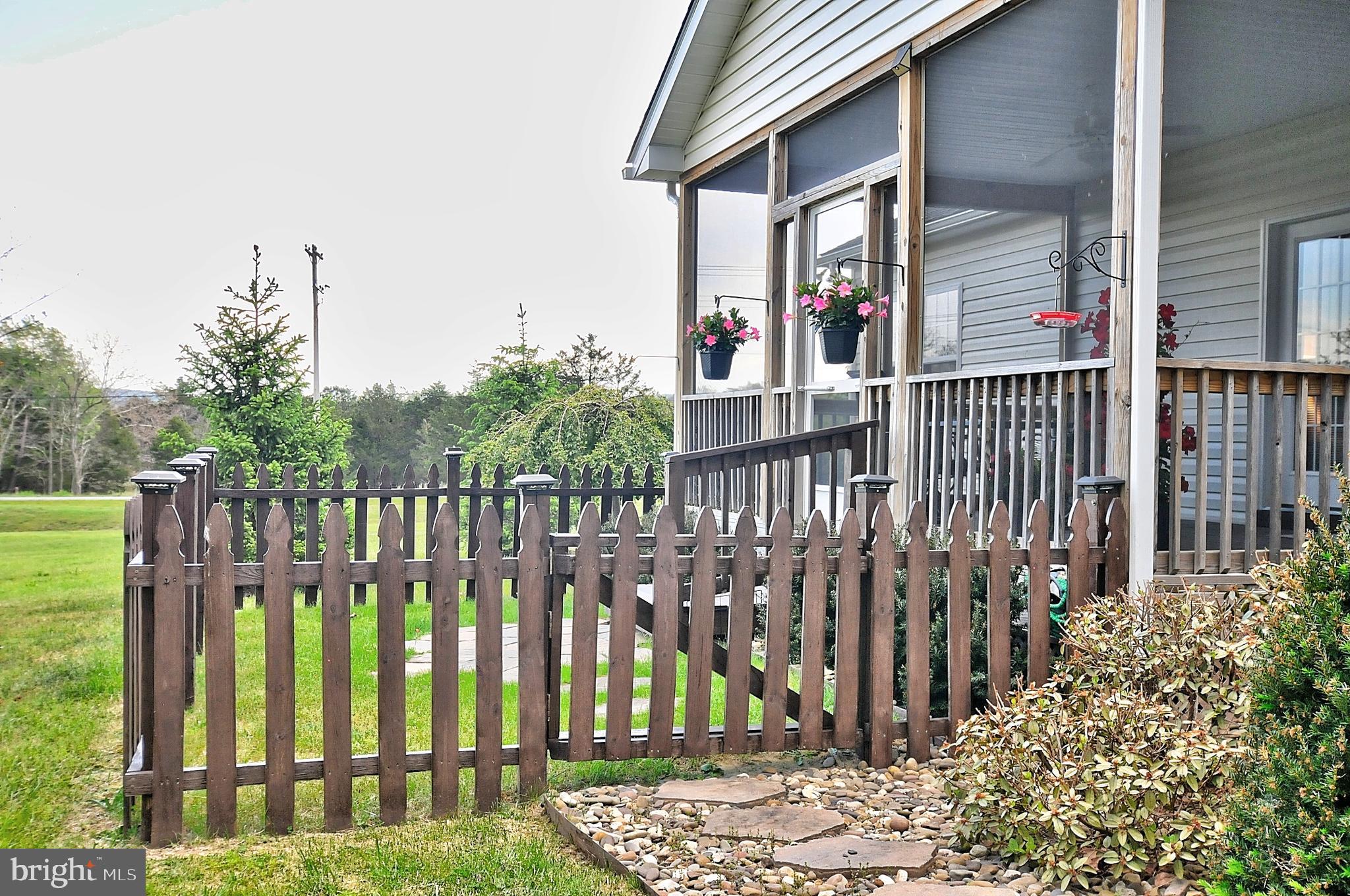 FLINT RIDGE - Residential