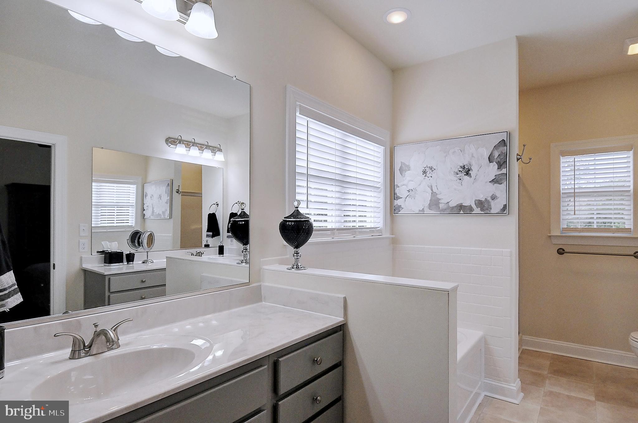 FLINT RIDGE - Residential