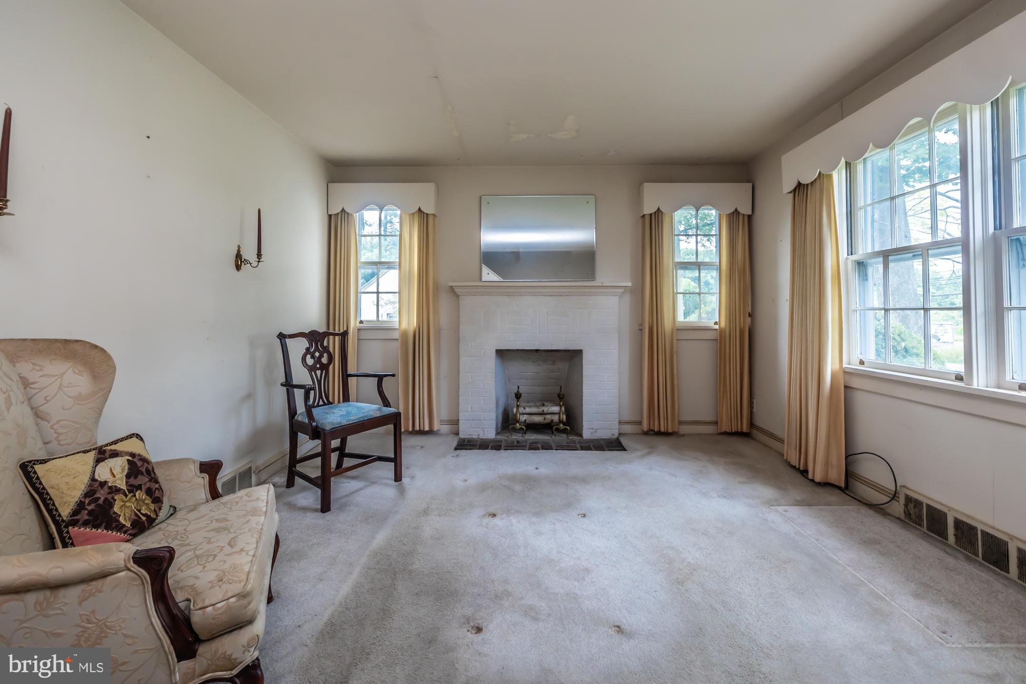 8 STANTON AVENUE