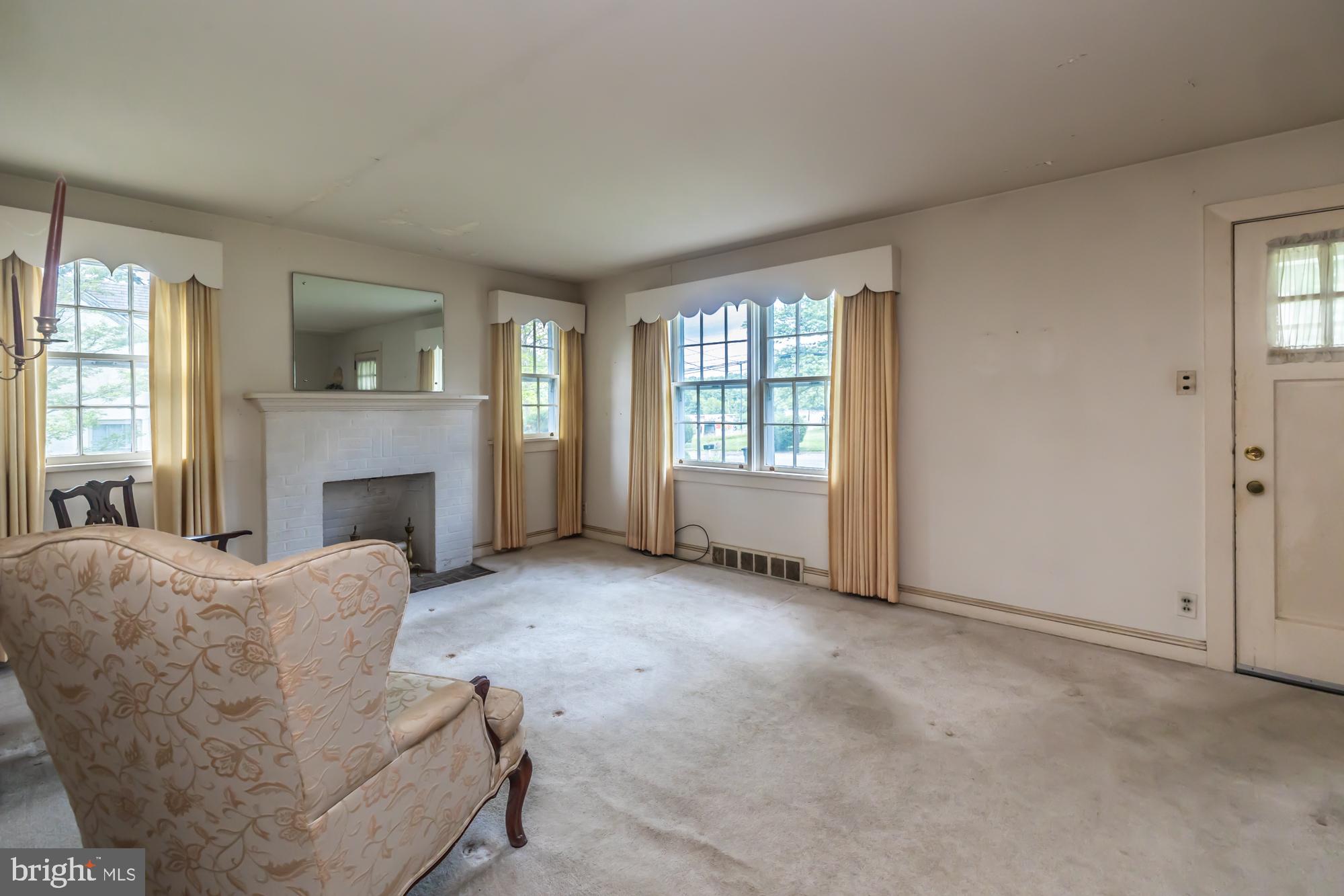 8 STANTON AVENUE