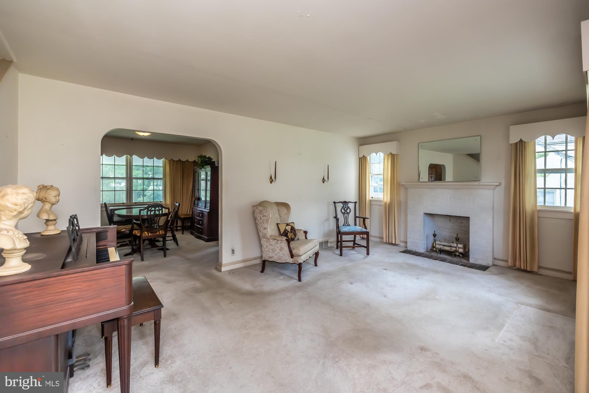 8 STANTON AVENUE
