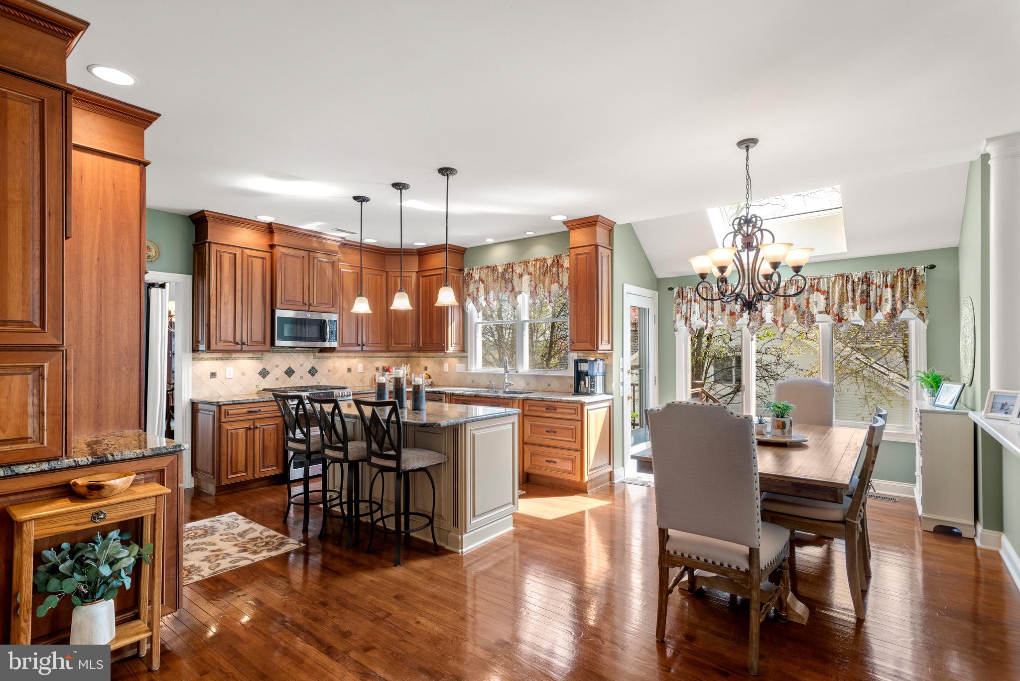 ROSE TREE ESTS - Residential