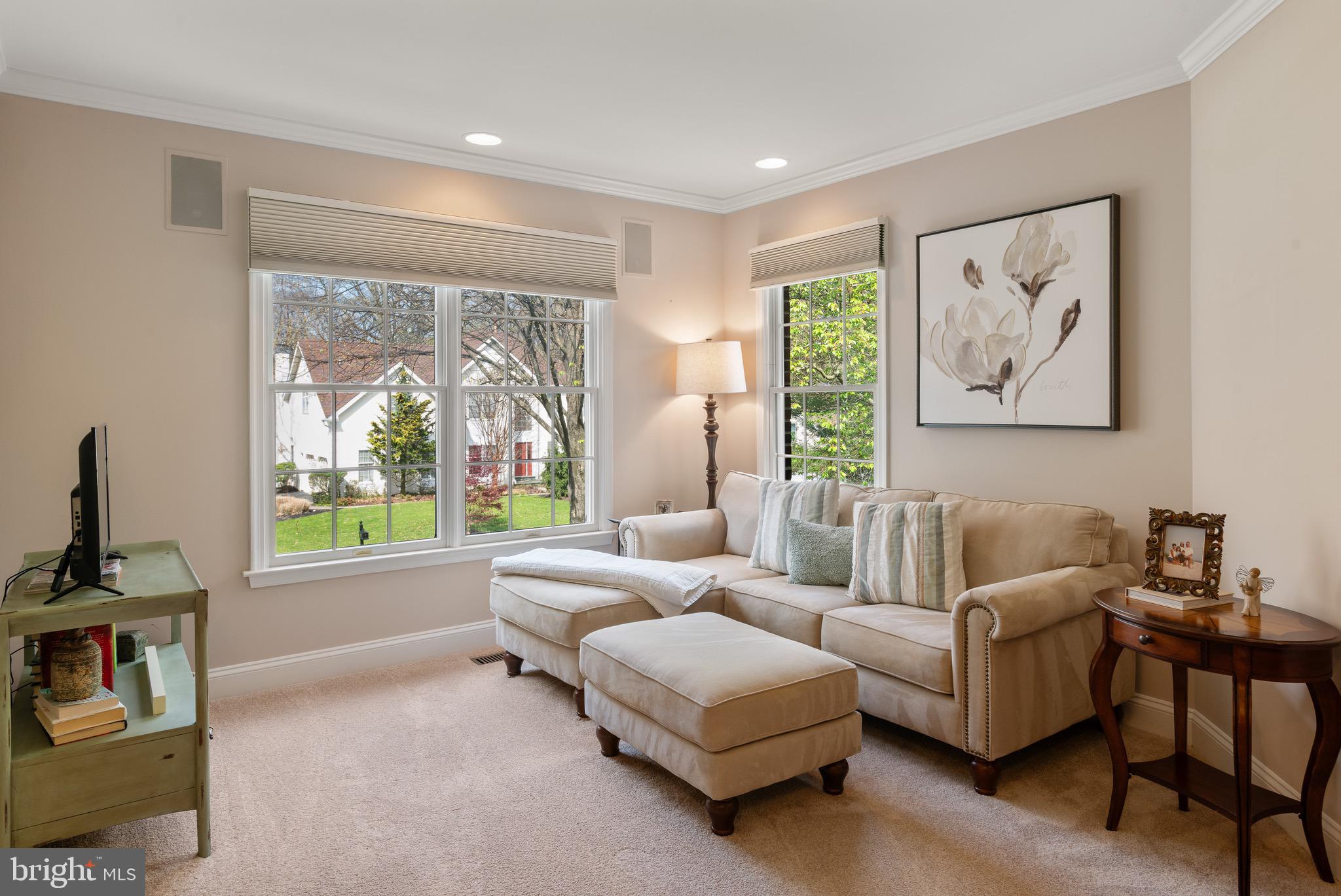 ROSE TREE ESTS - Residential