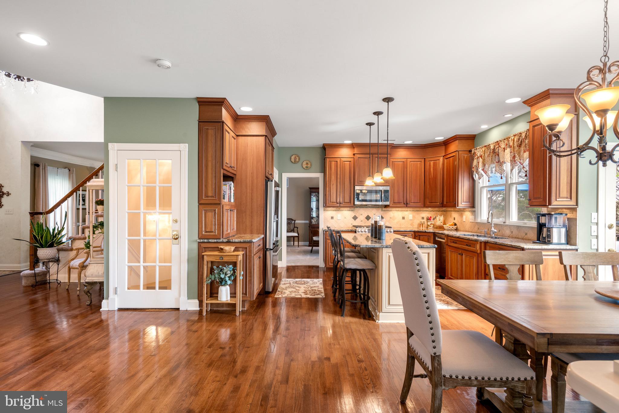 ROSE TREE ESTS - Residential