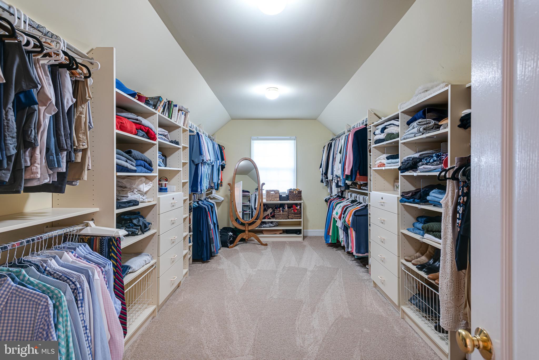 ROSE TREE ESTS - Residential