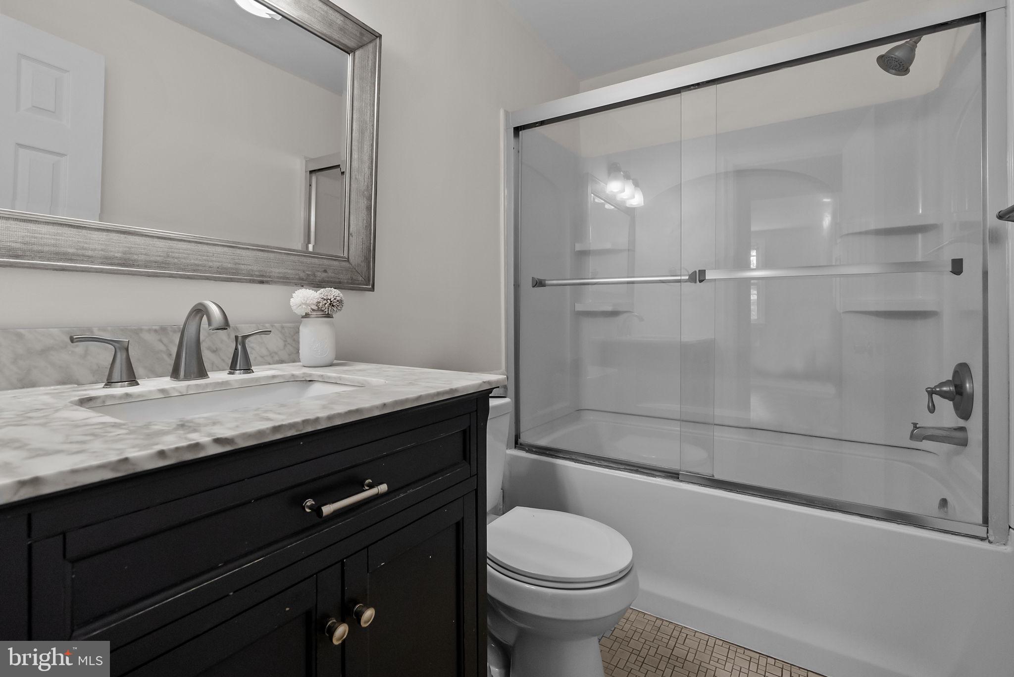 OLDE COLONIAL GREENE - Residential Lease