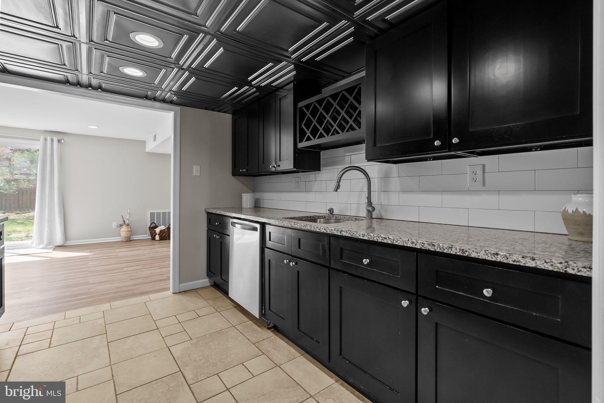 OLDE COLONIAL GREENE - Residential Lease