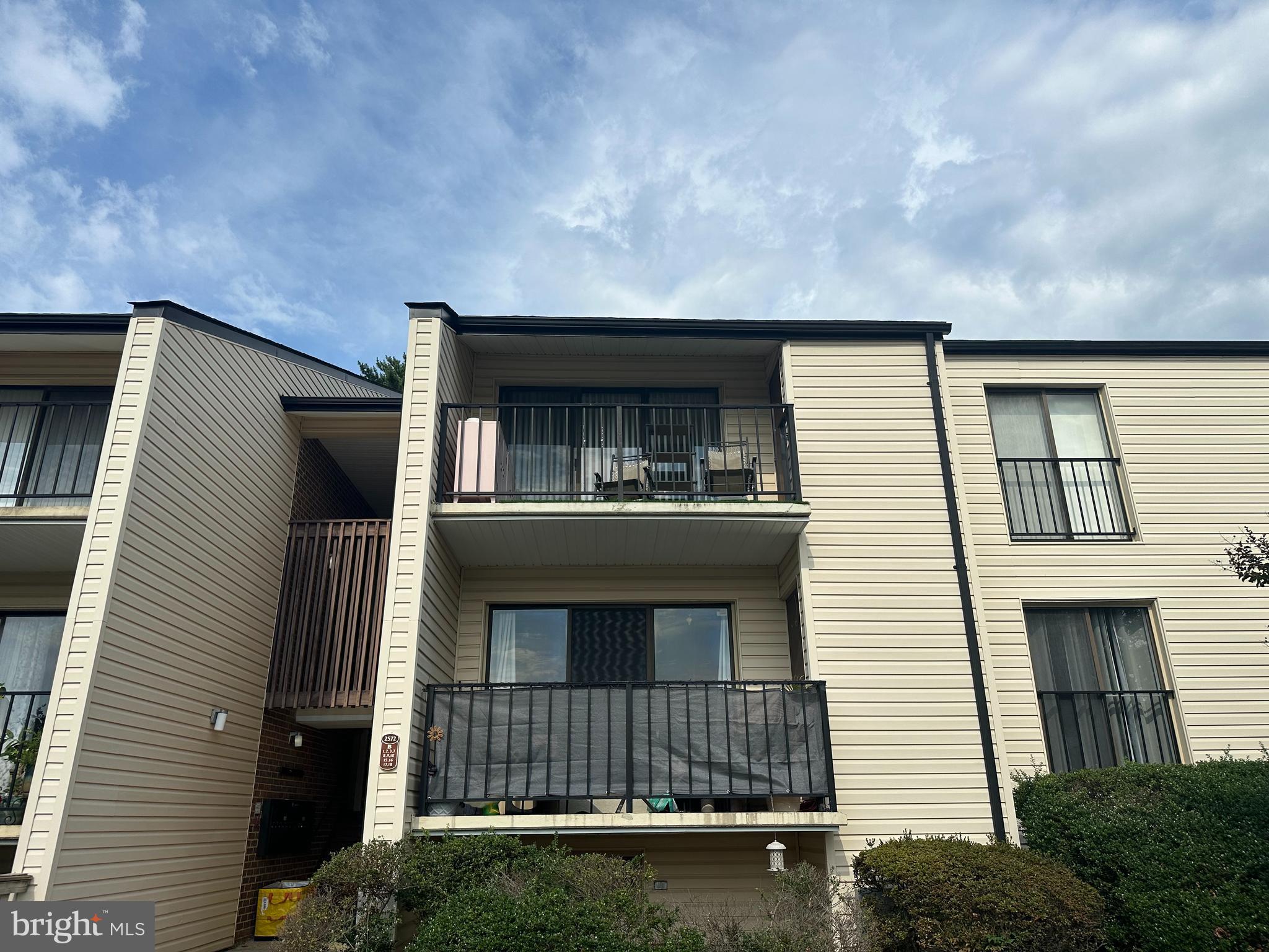 2572 RIVA ROAD 19B