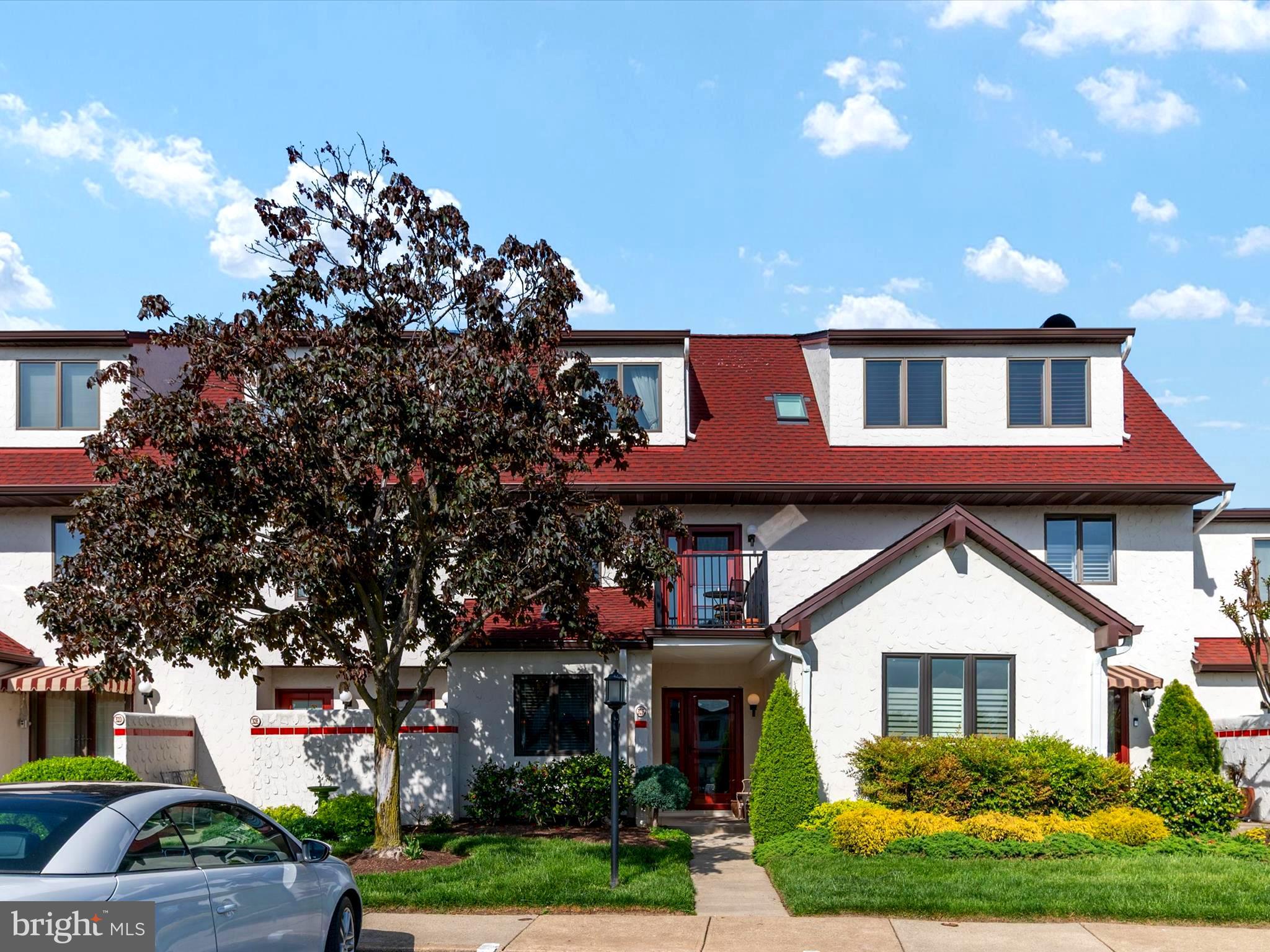 32 QUEEN ANNE WAY F
