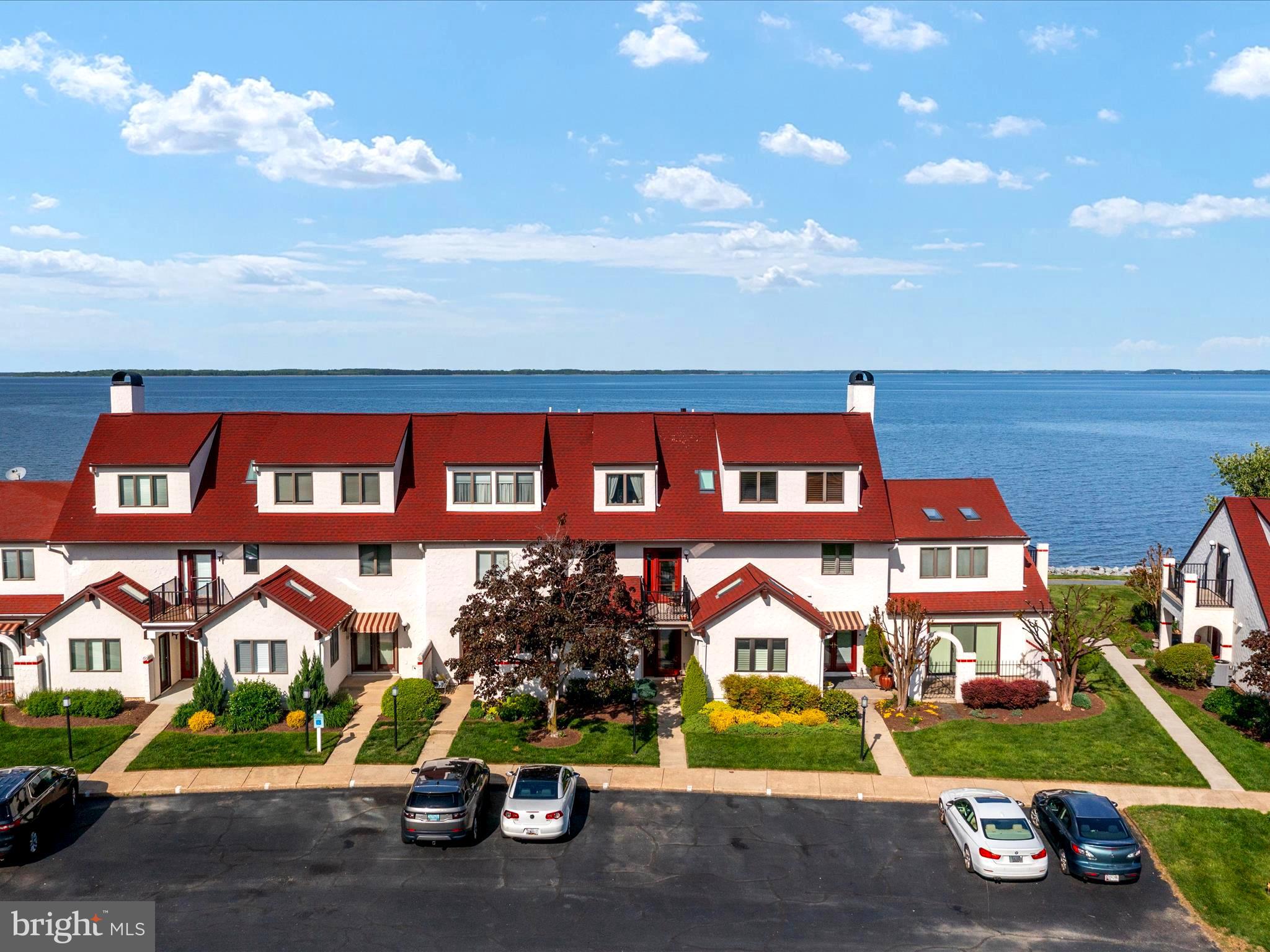 32 QUEEN ANNE WAY F