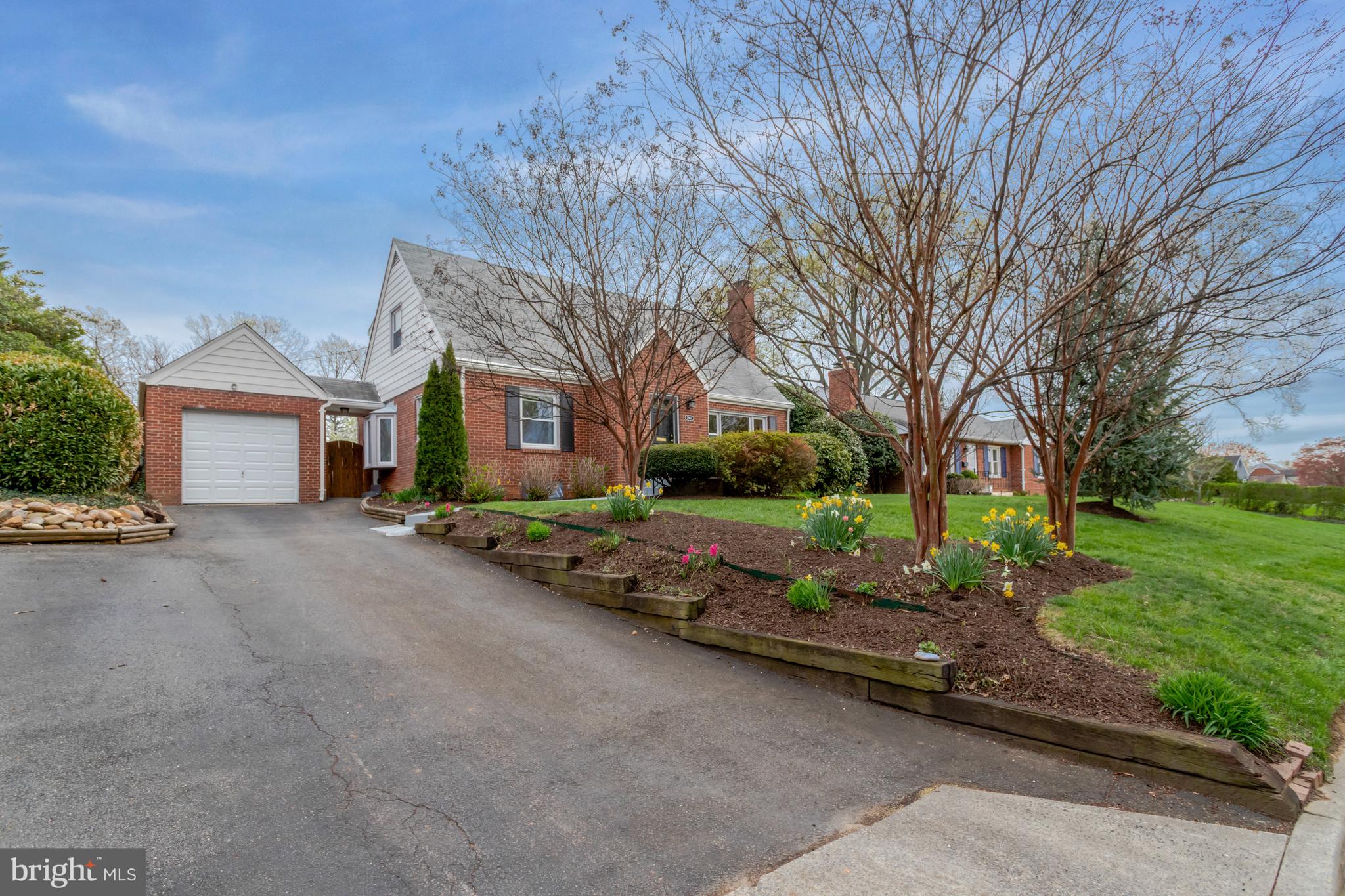 HILLWOOD - Residential