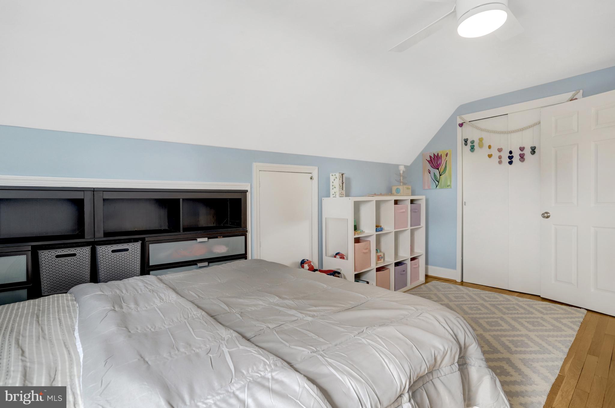 HILLWOOD - Residential