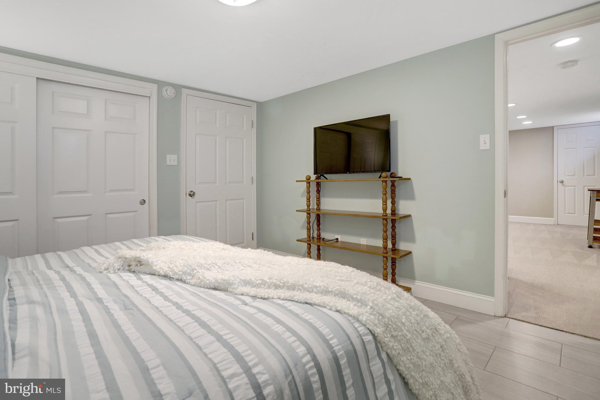 HILLWOOD - Residential