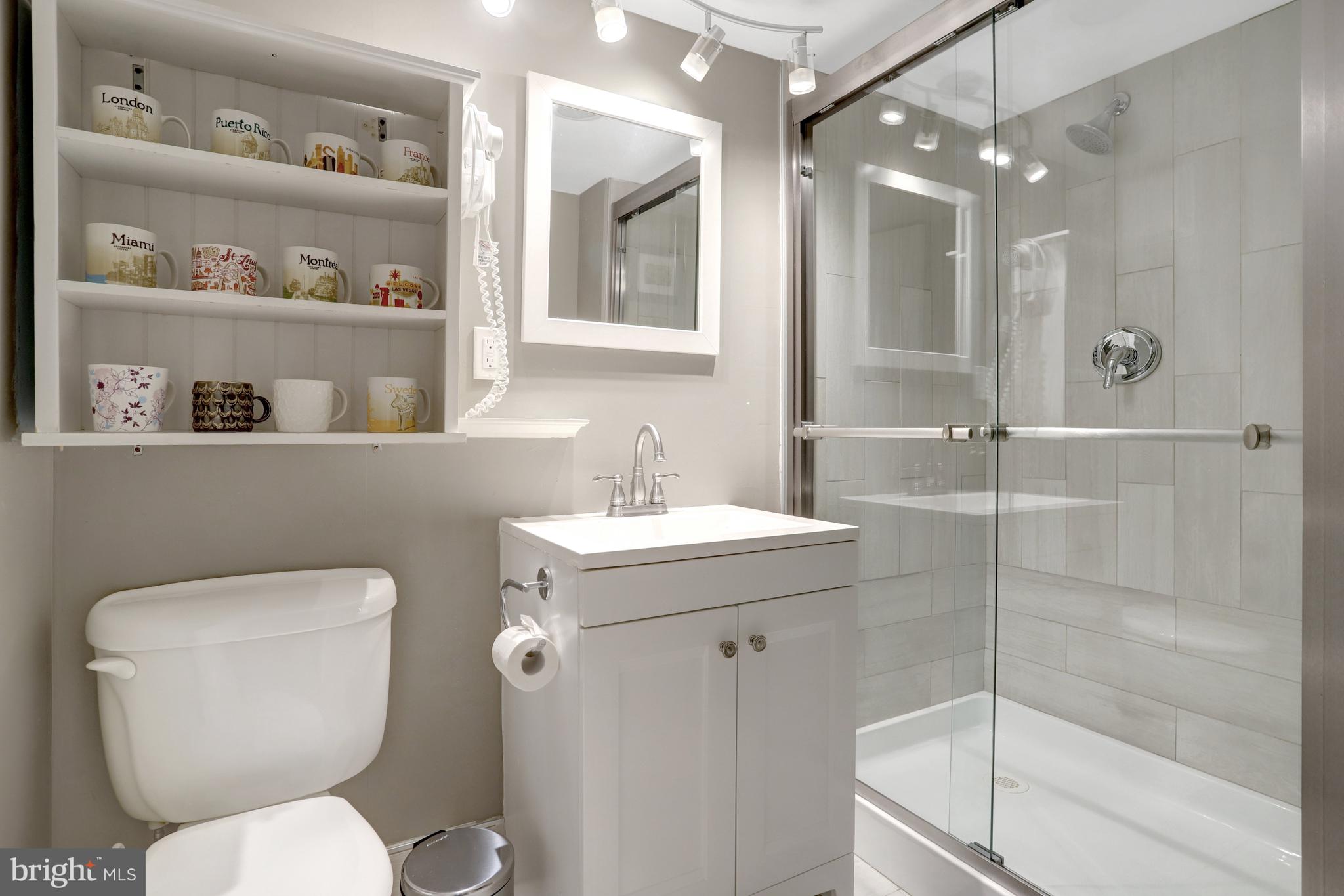 HILLWOOD - Residential