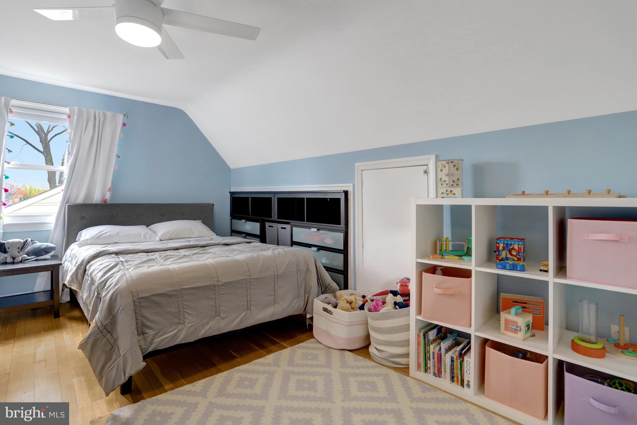 HILLWOOD - Residential