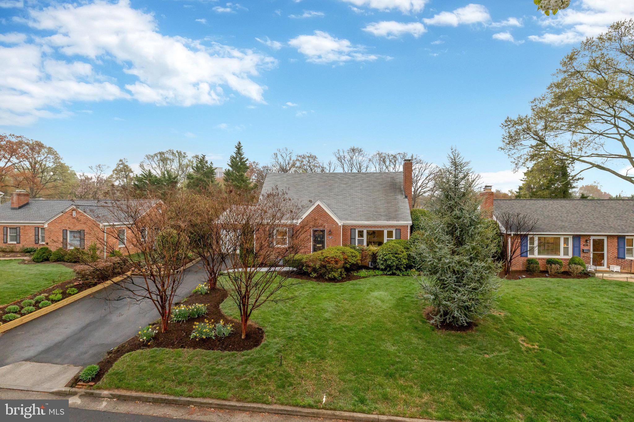 HILLWOOD - Residential