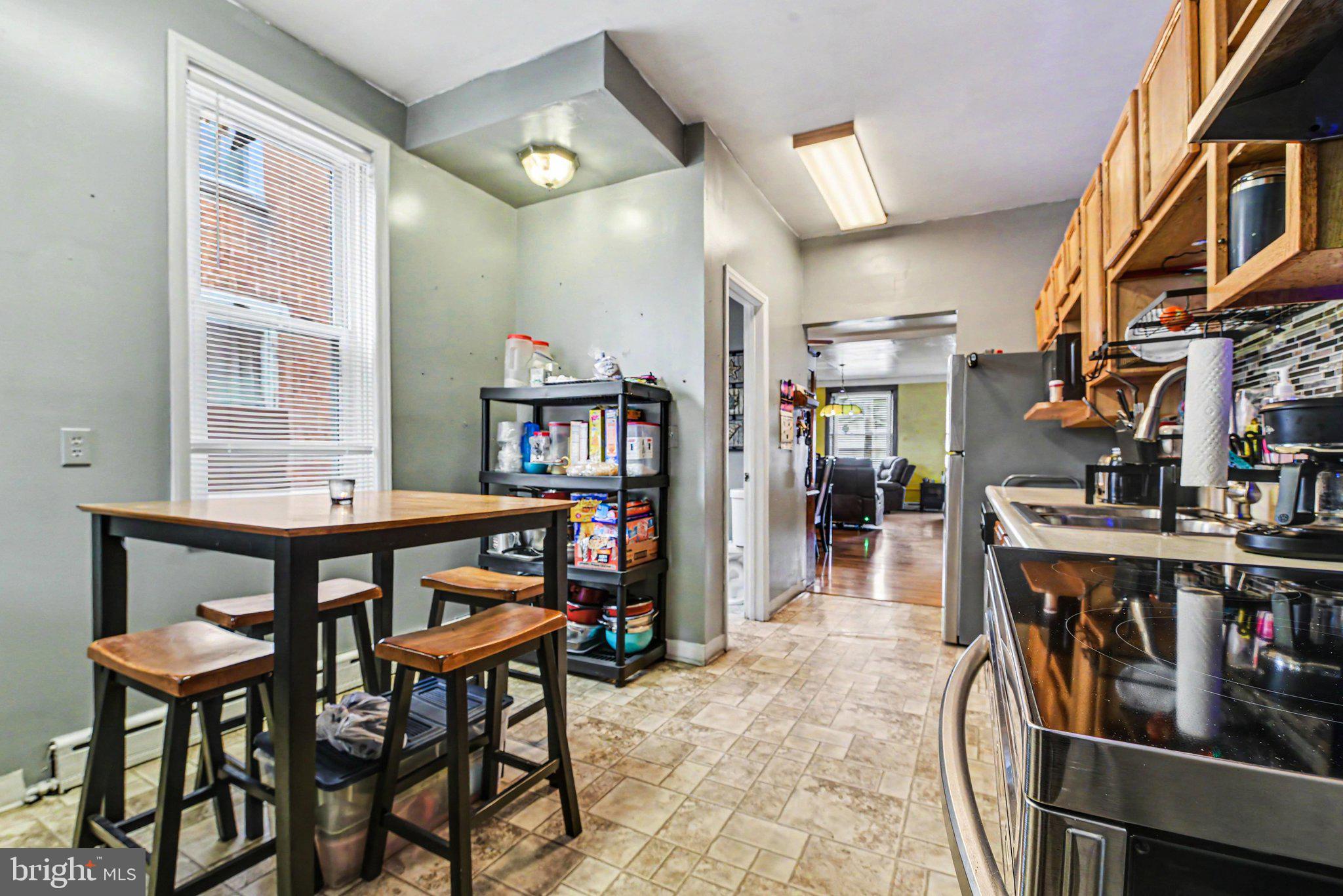 310 E NORTH STREET