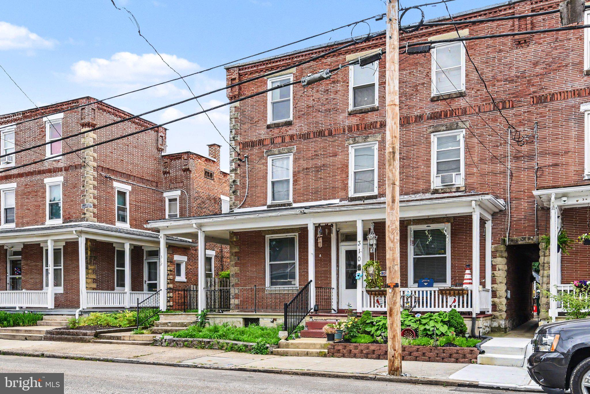310 E NORTH STREET