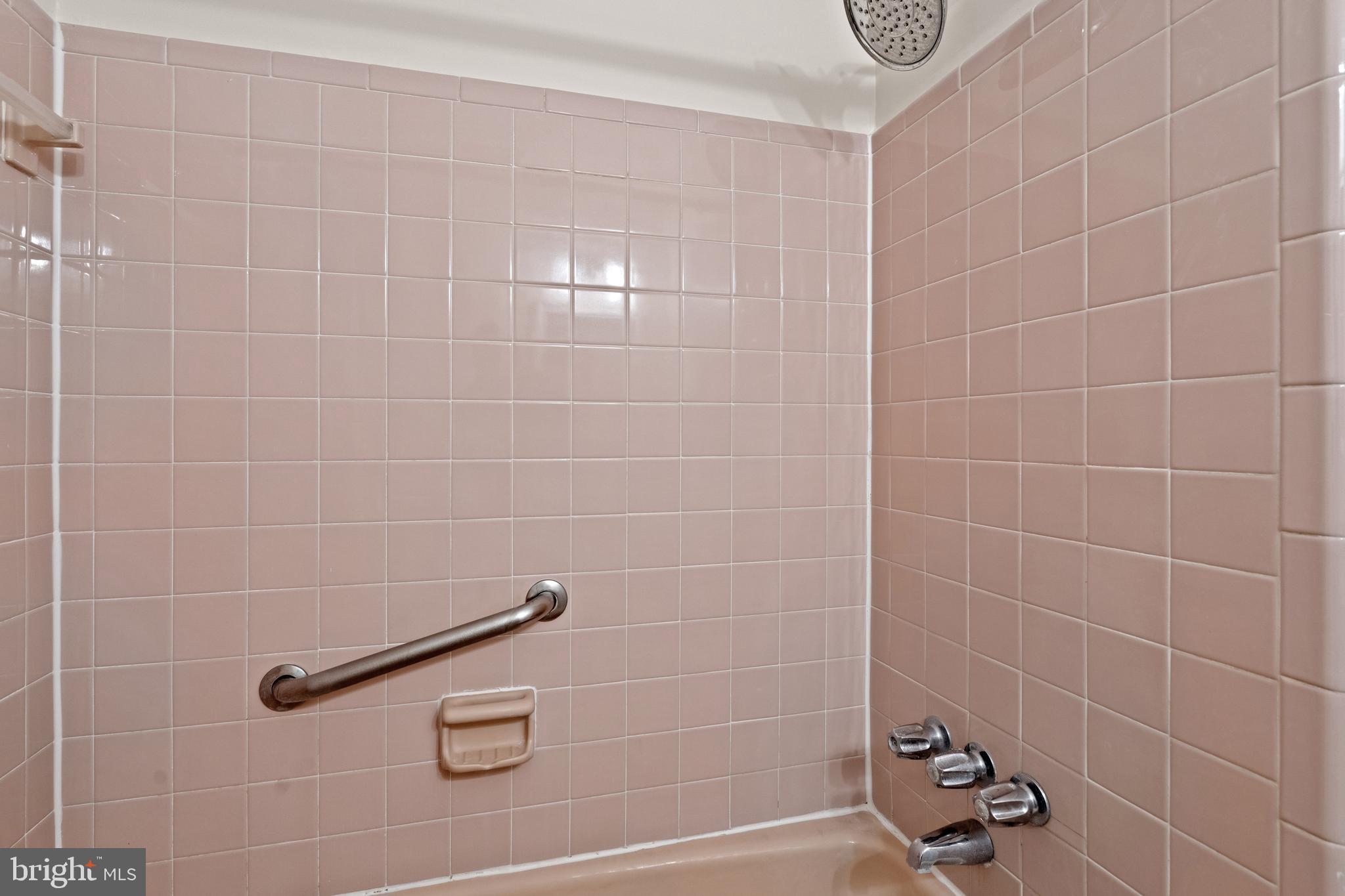 TANGLEWOOD - Residential