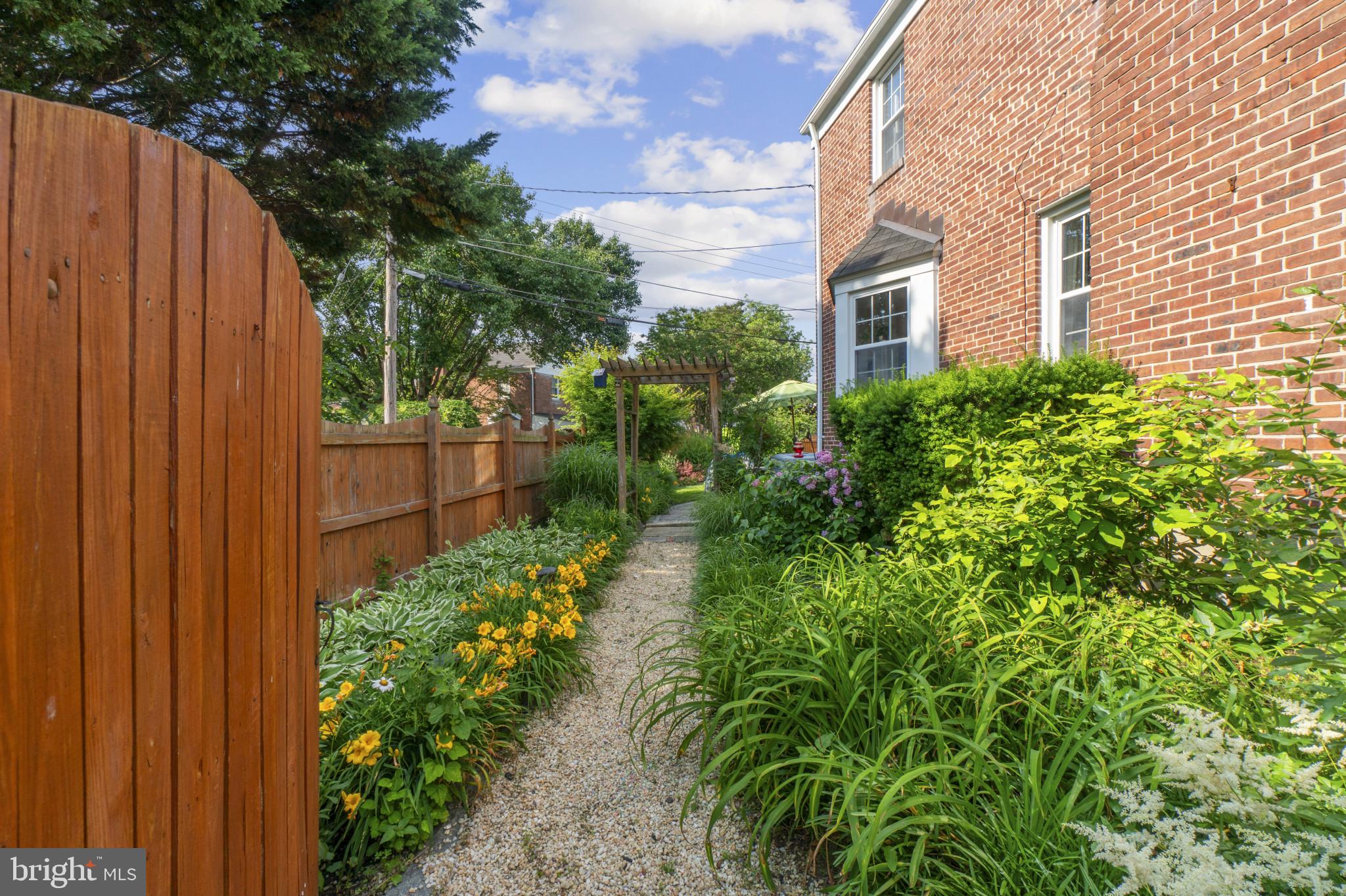 1931 EDGEWOOD ROAD
