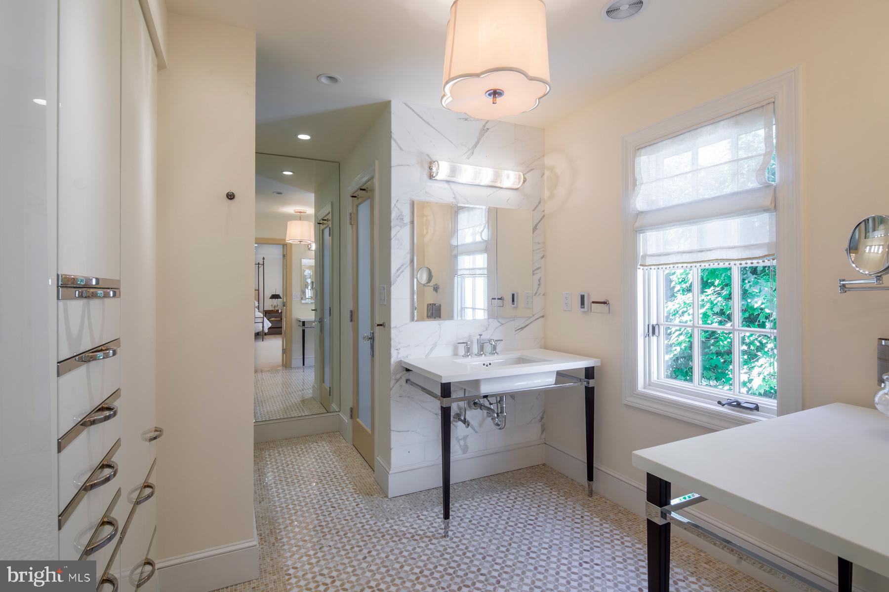 BRYN MAWR - Residential